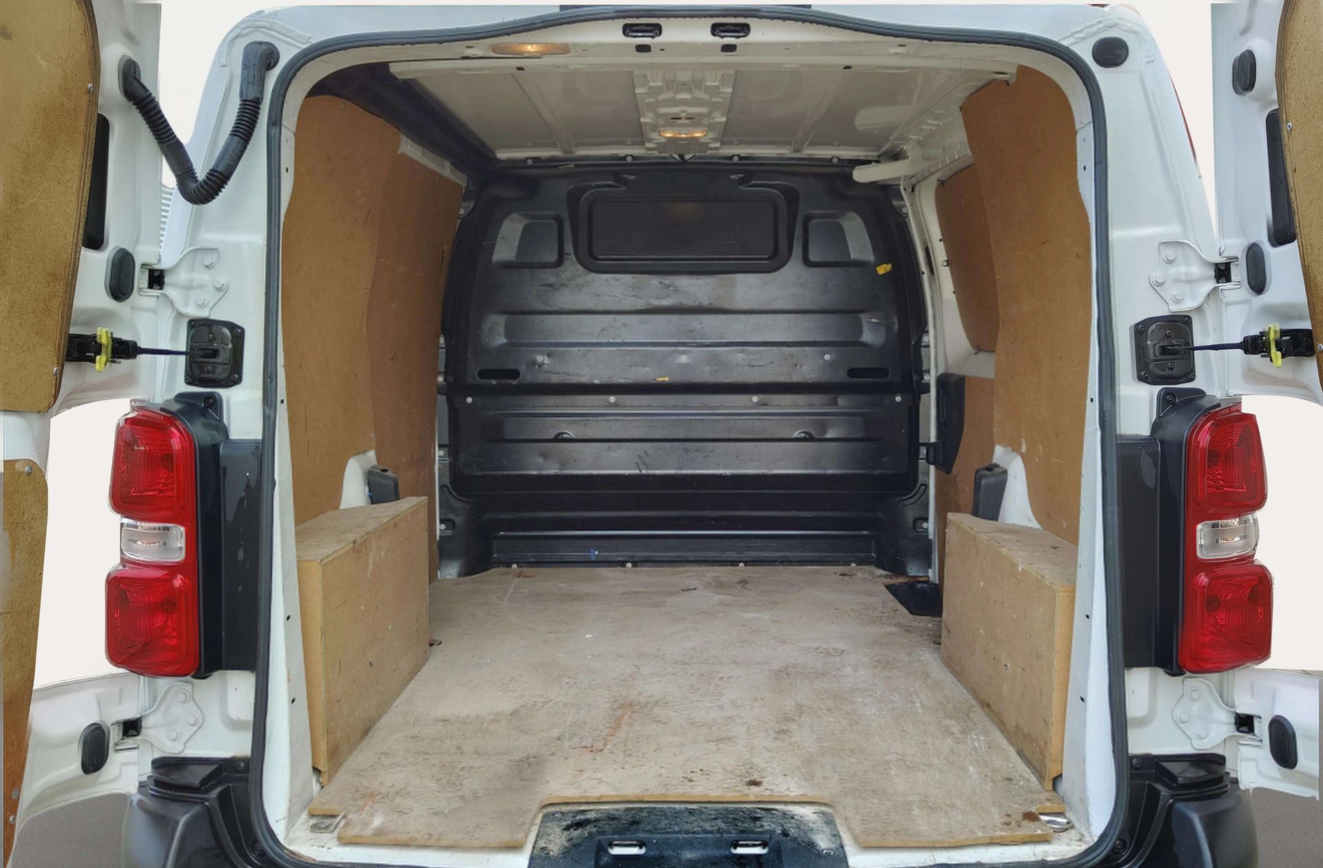 Fiat Scudo Furgon 1.5 BlueHDi L1 Business - foto 12