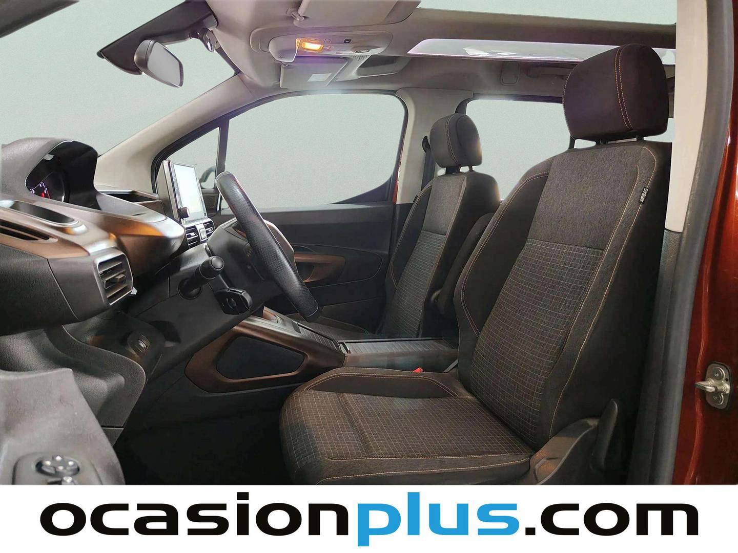 Foto asientos delanteros Peugeot Rifter Peugeot Rifter PureTech 110 GT Line Standard (110 CV)