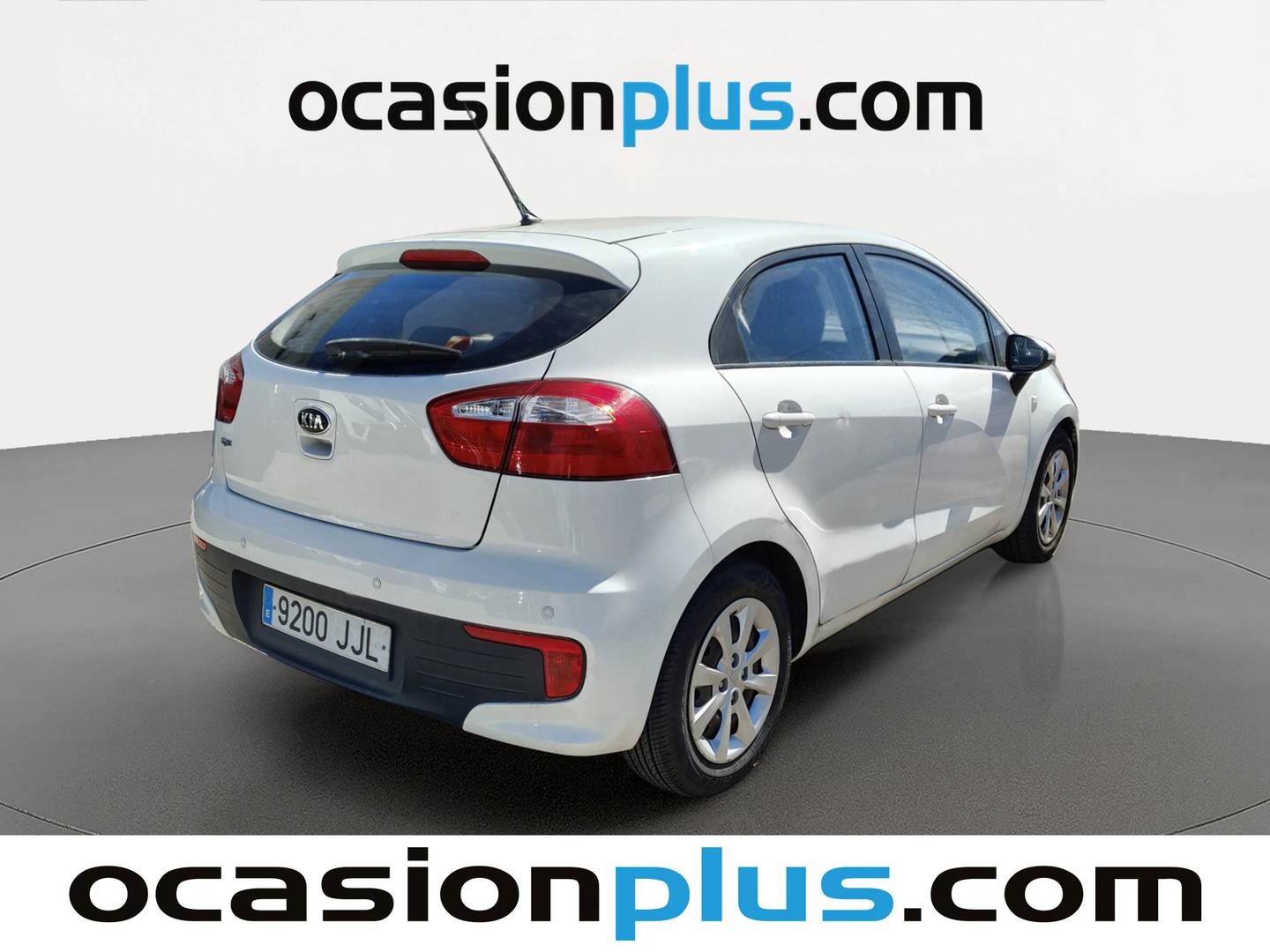 Foto trasera KIA Rio Kia Rio 1.2 CVVT Concept  (84 CV) derecha