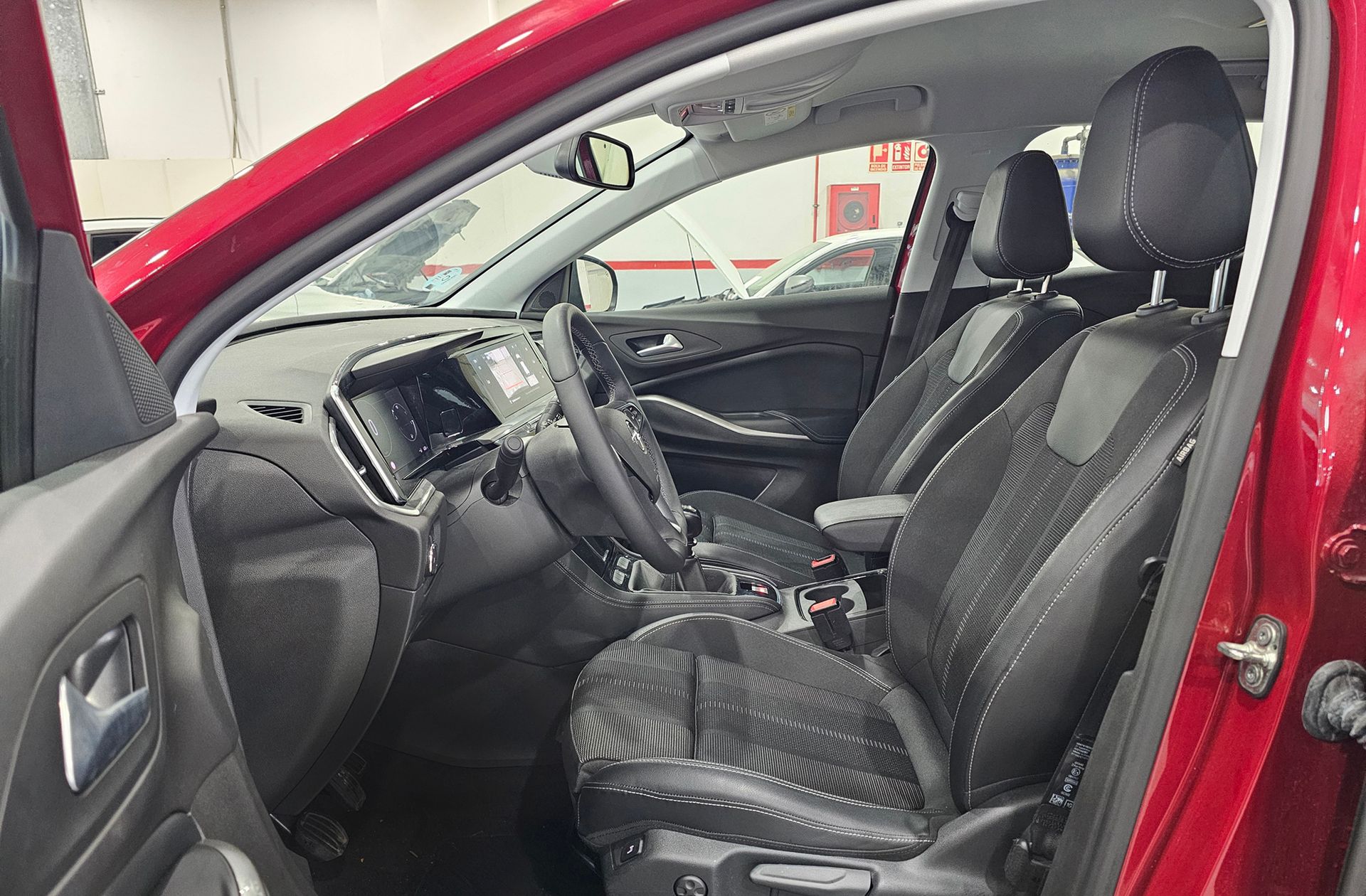Opel Grandland 1.2 Turbo XHT GS - foto 14