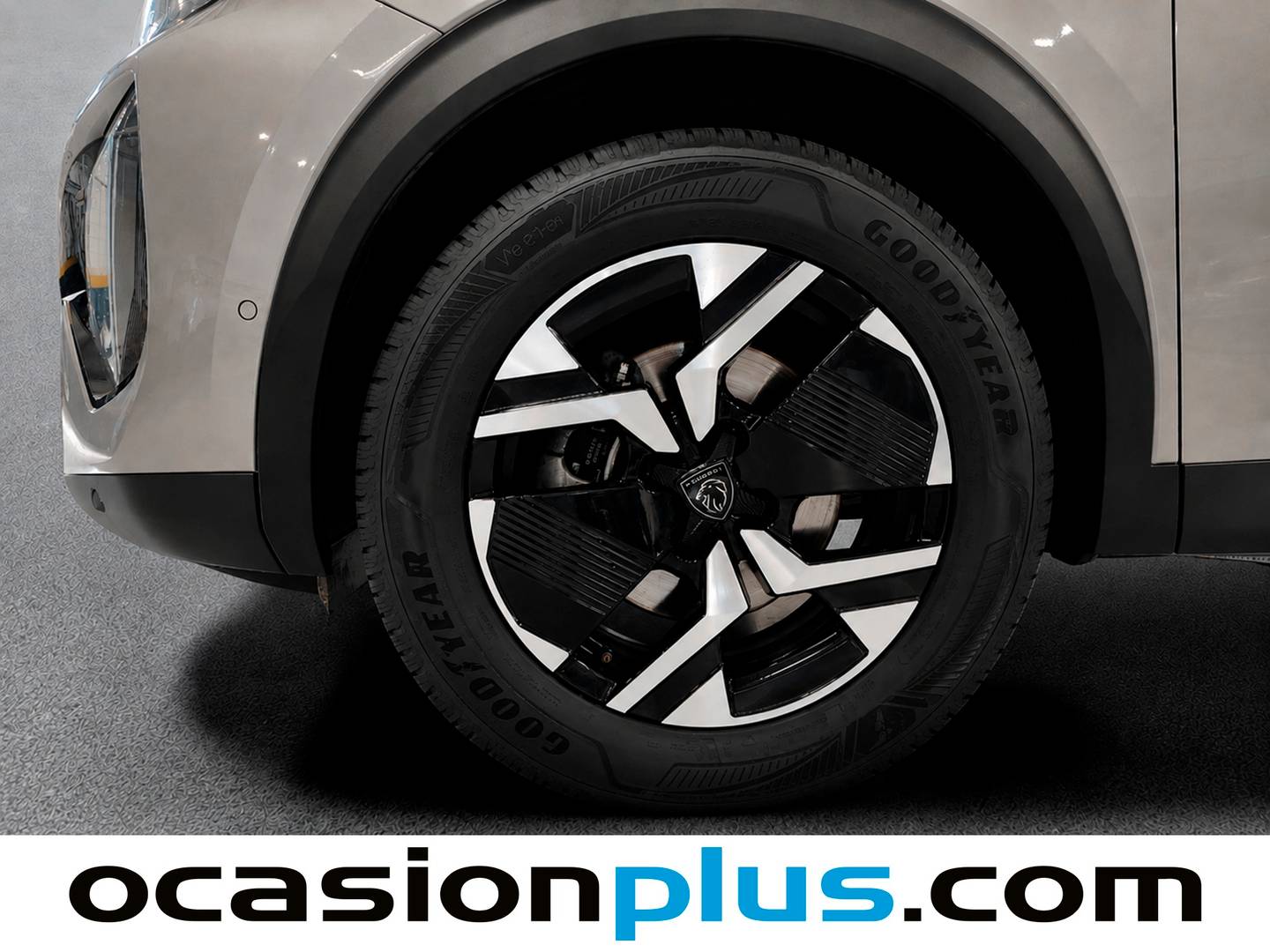 Peugeot 2008 Peugeot 2008 Allure Hybrid eDCS6 (145 CV) 145cv