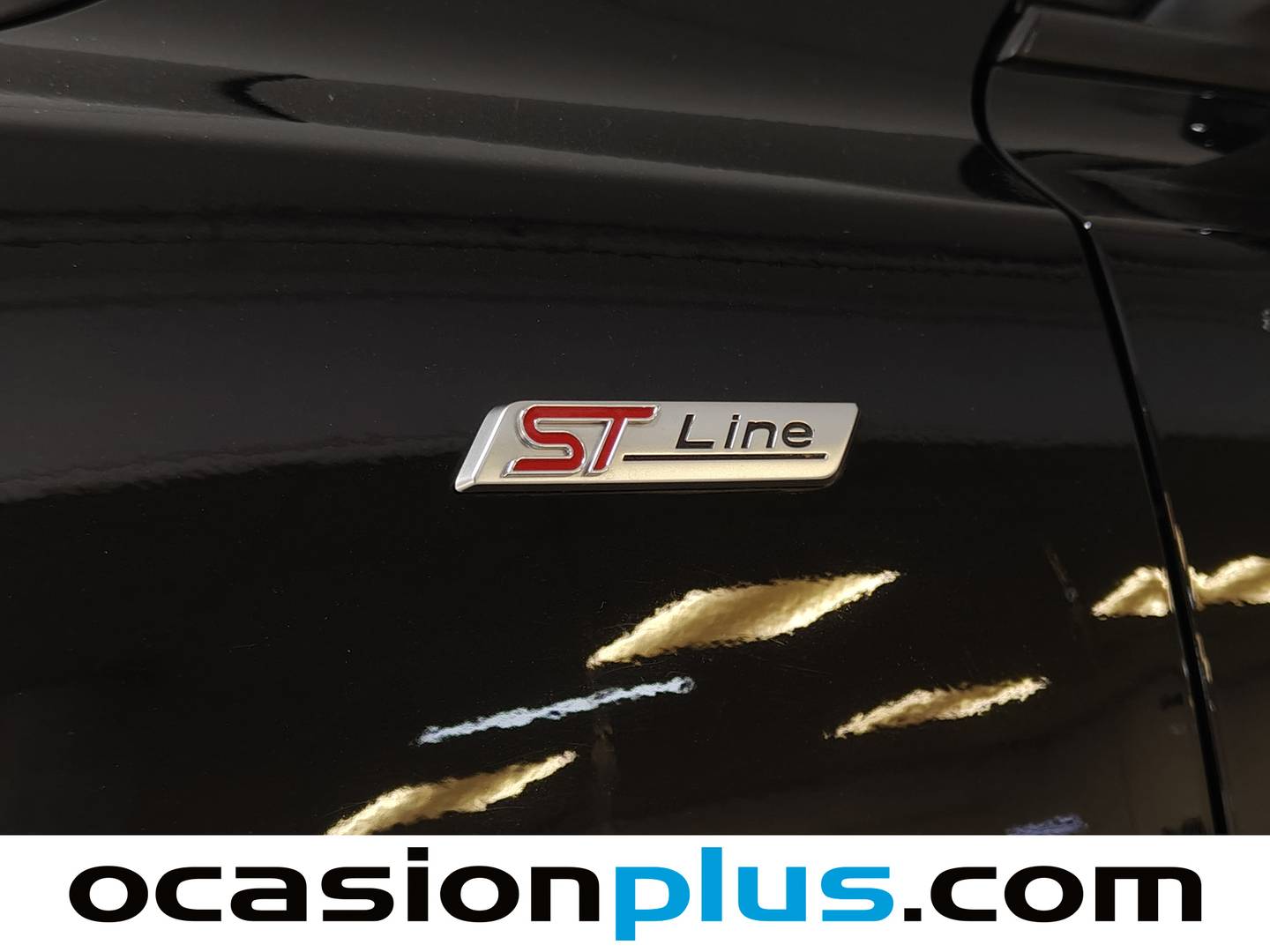 Extras y acabados del Ford Focus Ford Focus 1.0 Ecoboost ST-Line  (125 CV)