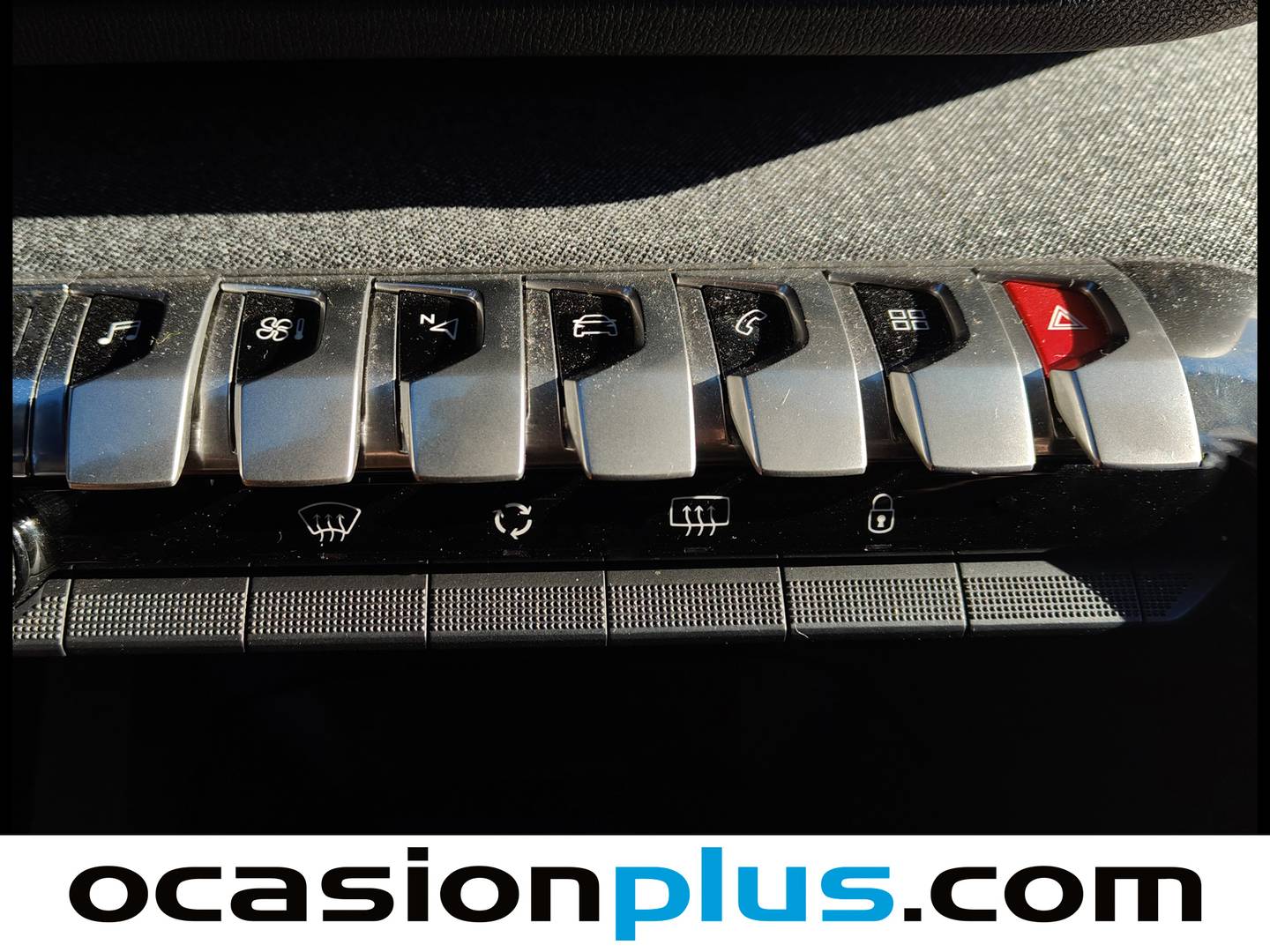 Foto Peugeot 3008 Peugeot 3008 PureTech 130 S&S Allure Pack EAT8 (130 CV)