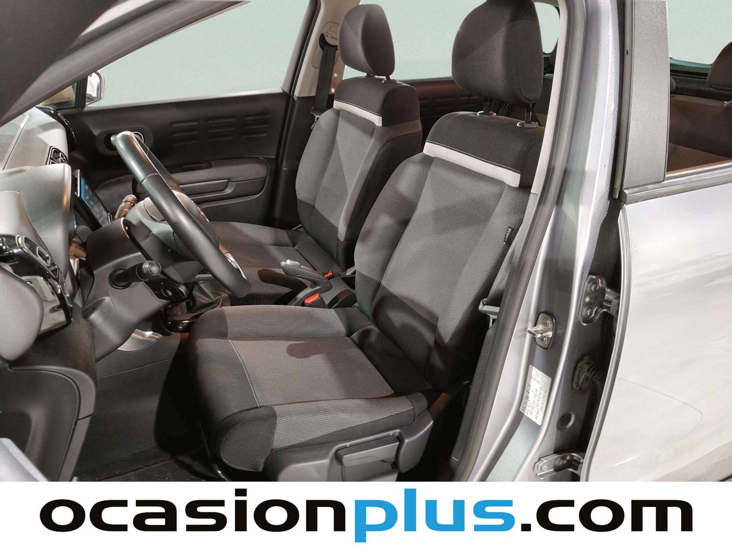 Foto asientos delanteros Citroën C3 Aircross Citroën C3 Aircross PureTech 110 S&S C-Series (110 CV)