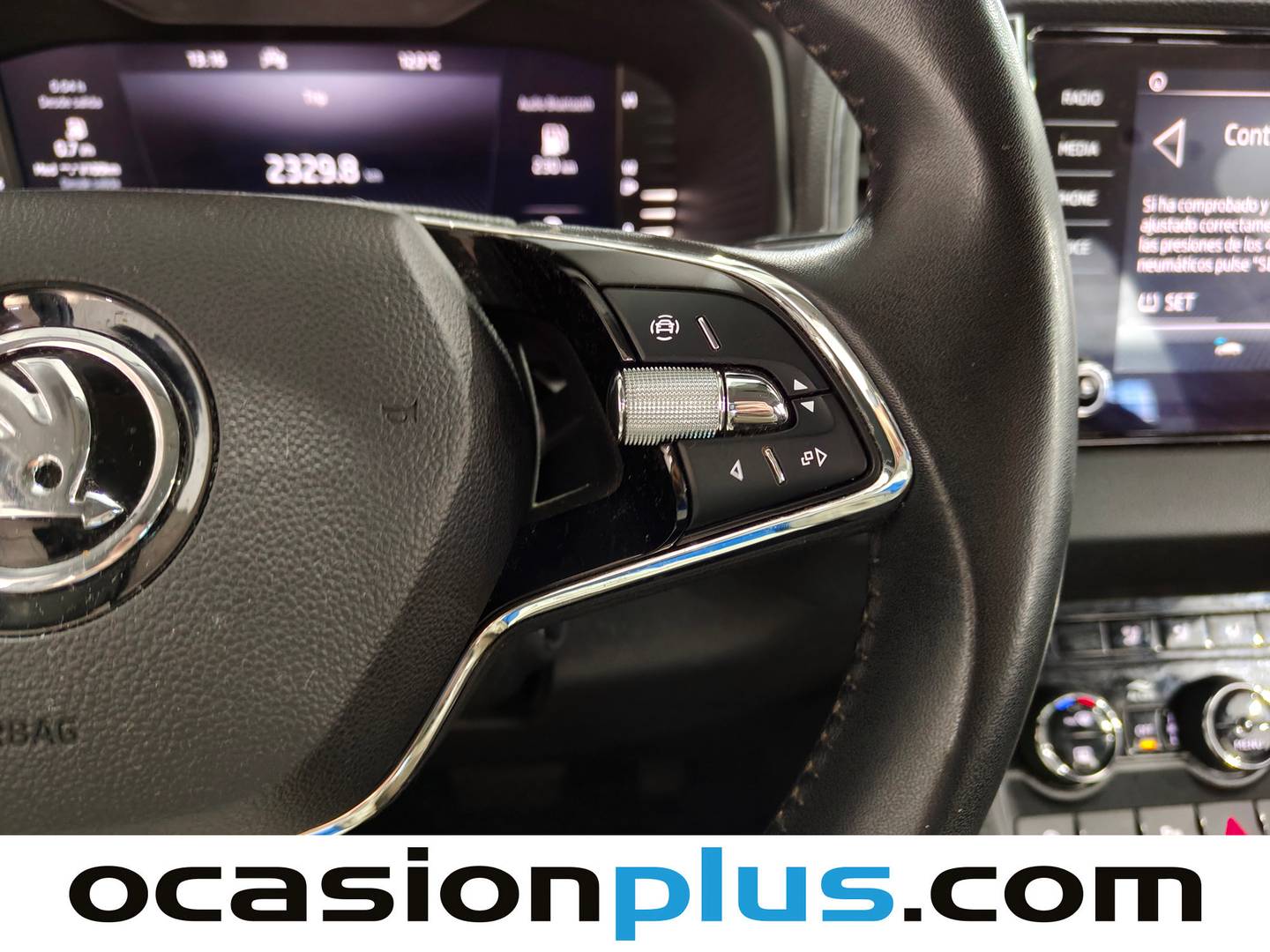 Foto Skoda Karoq Skoda Karoq 1.5 TSI ACT Ambition DSG (150 CV)