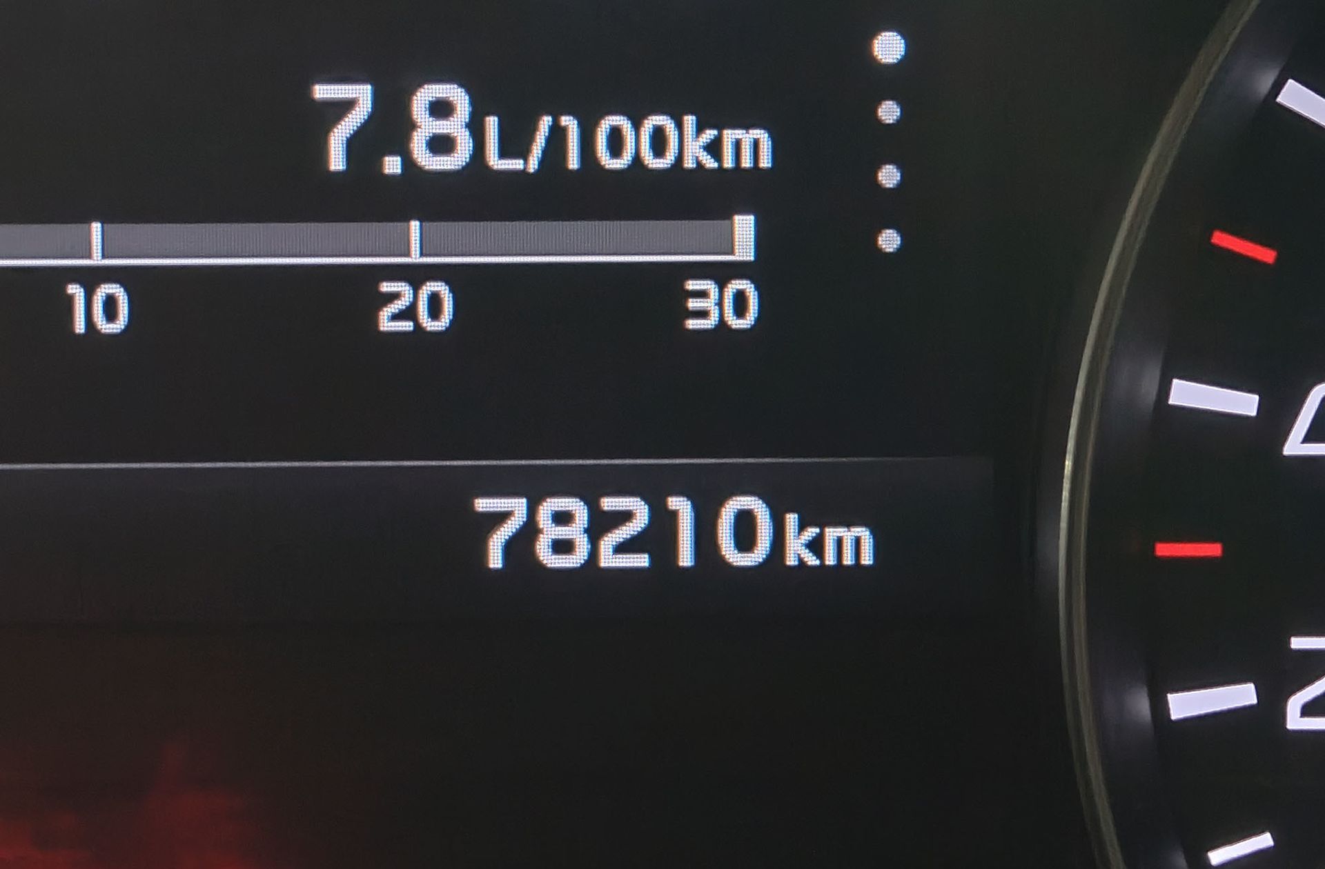 Kia Sportage 1.6 GDi x-Tech18 4x2 - foto 12