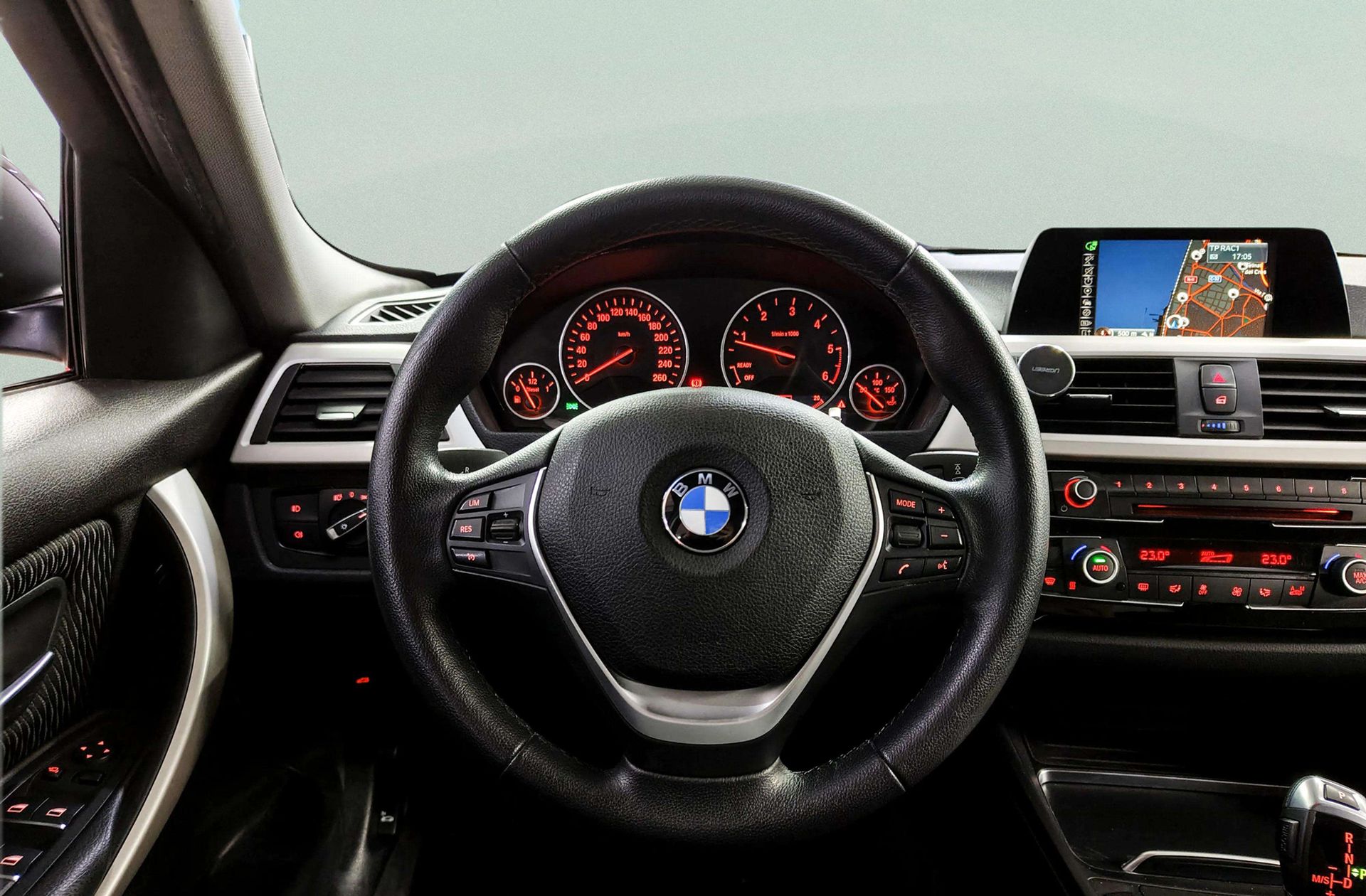 BMW Serie 3 320d Touring - foto 27
