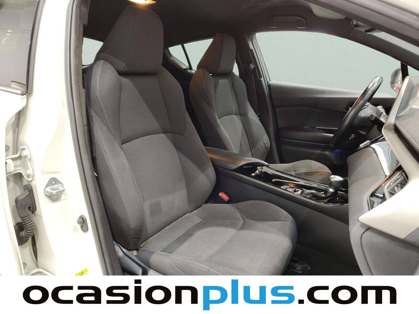 Toyota C-HR Toyota C-HR 1.4 Fire Lounge (95 CV) km 0