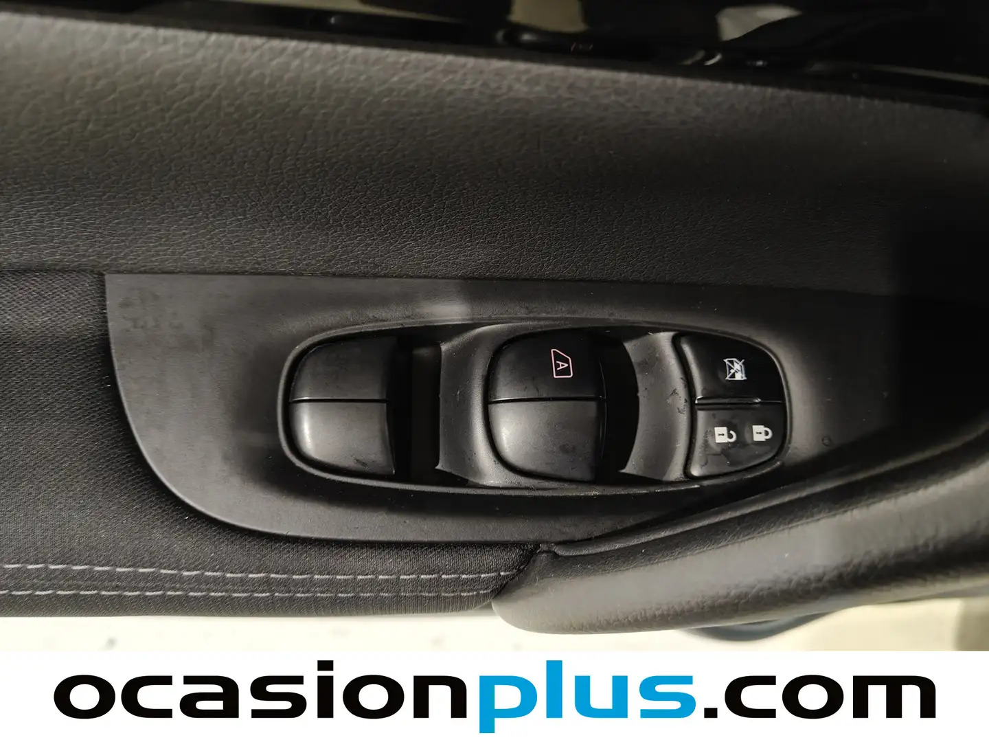 Foto Nissan QASHQAI Nissan Qashqai dCi 130 Acenta 4x2 (130 CV)