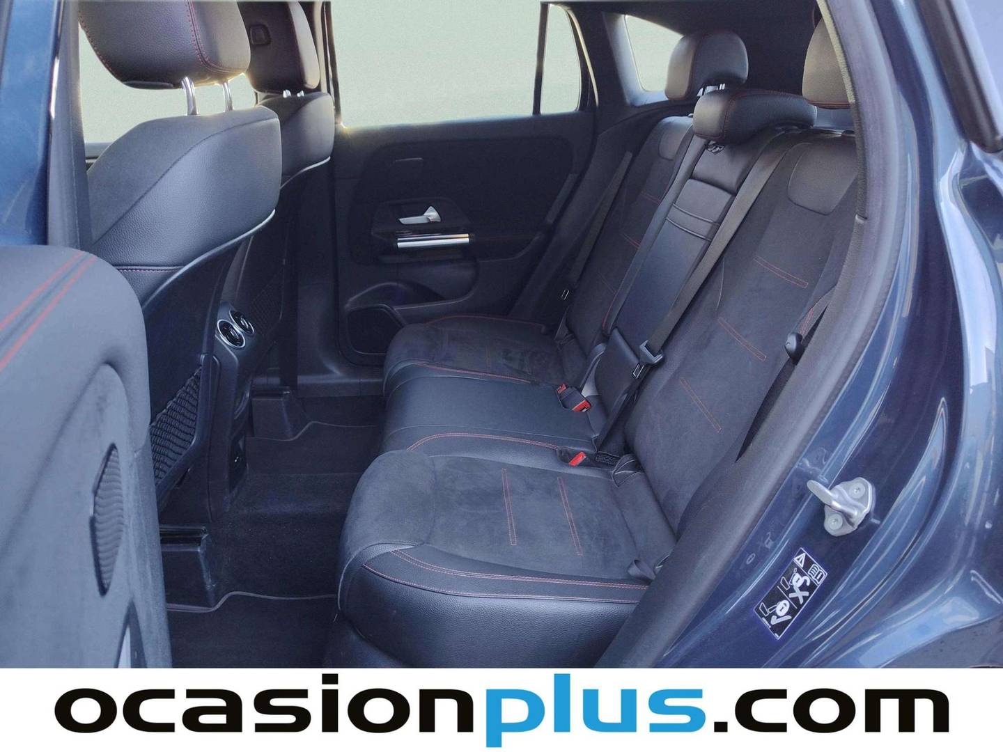 Foto asientos traseros Mercedes GLA Mercedes GLA 250 e (218 CV) Pack AMG