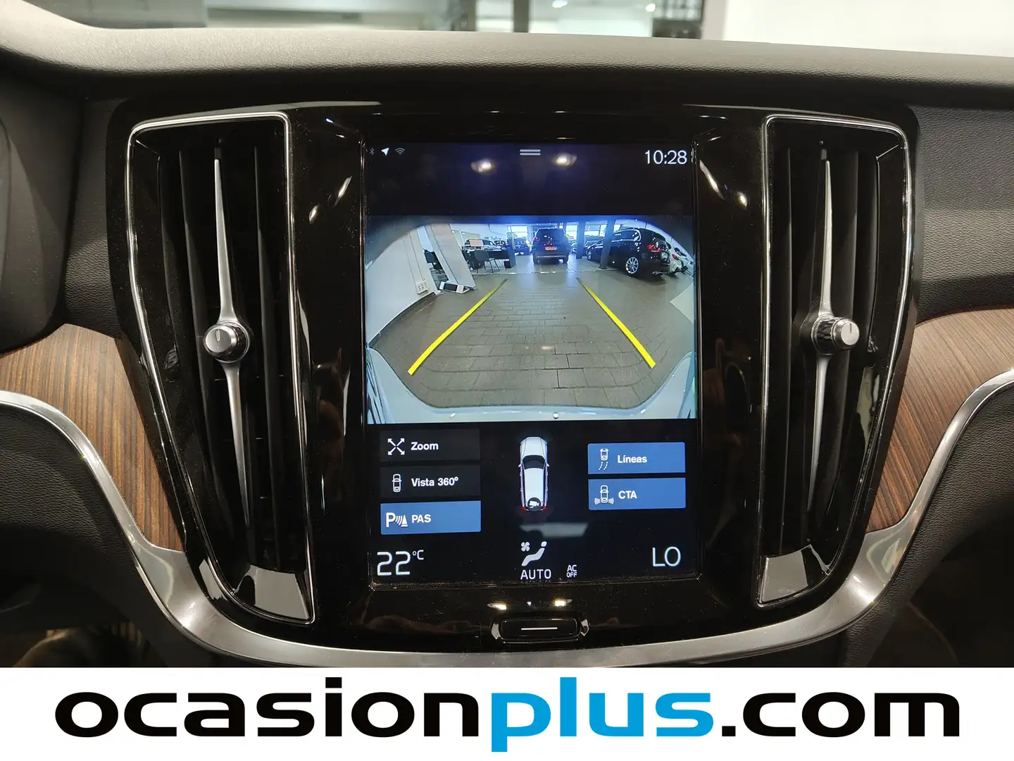 Foto Volvo V60 Cross Country Volvo V60 Cross Country D4 Pro Auto (190 CV)