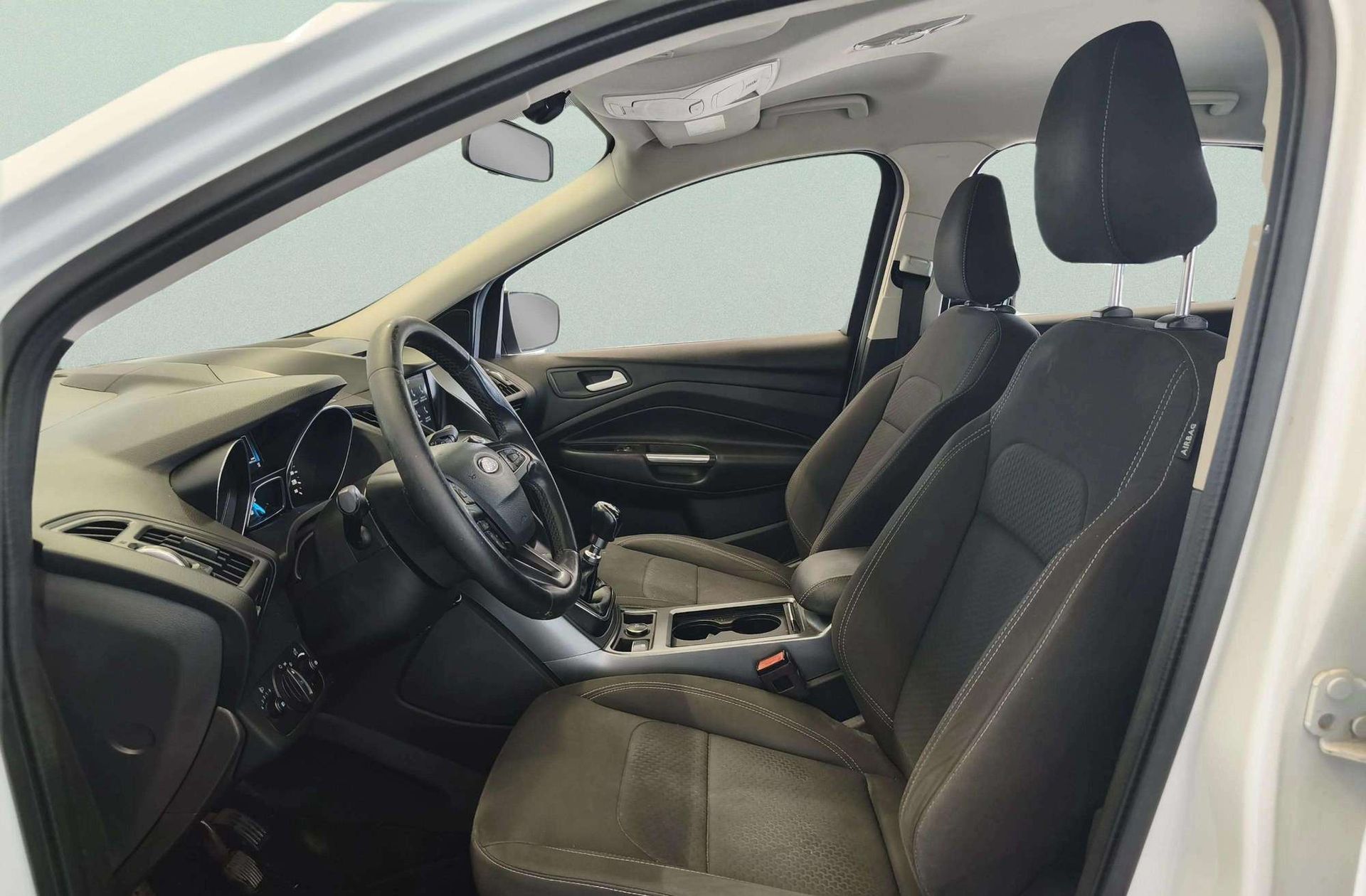 Ford Kuga 1.5 EcoBoost Trend+ 4x2 - foto 11