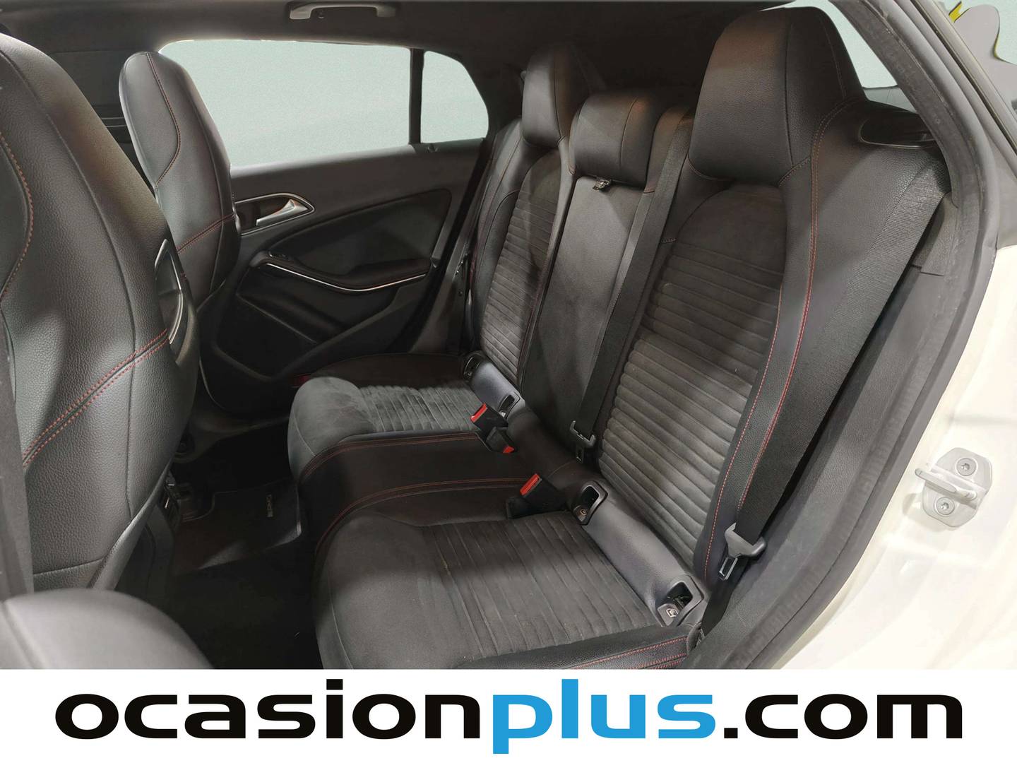 Foto Mercedes CLA Mercedes-Benz CLA Shooting Brake CLA 200 d (136 CV) Pack AMG