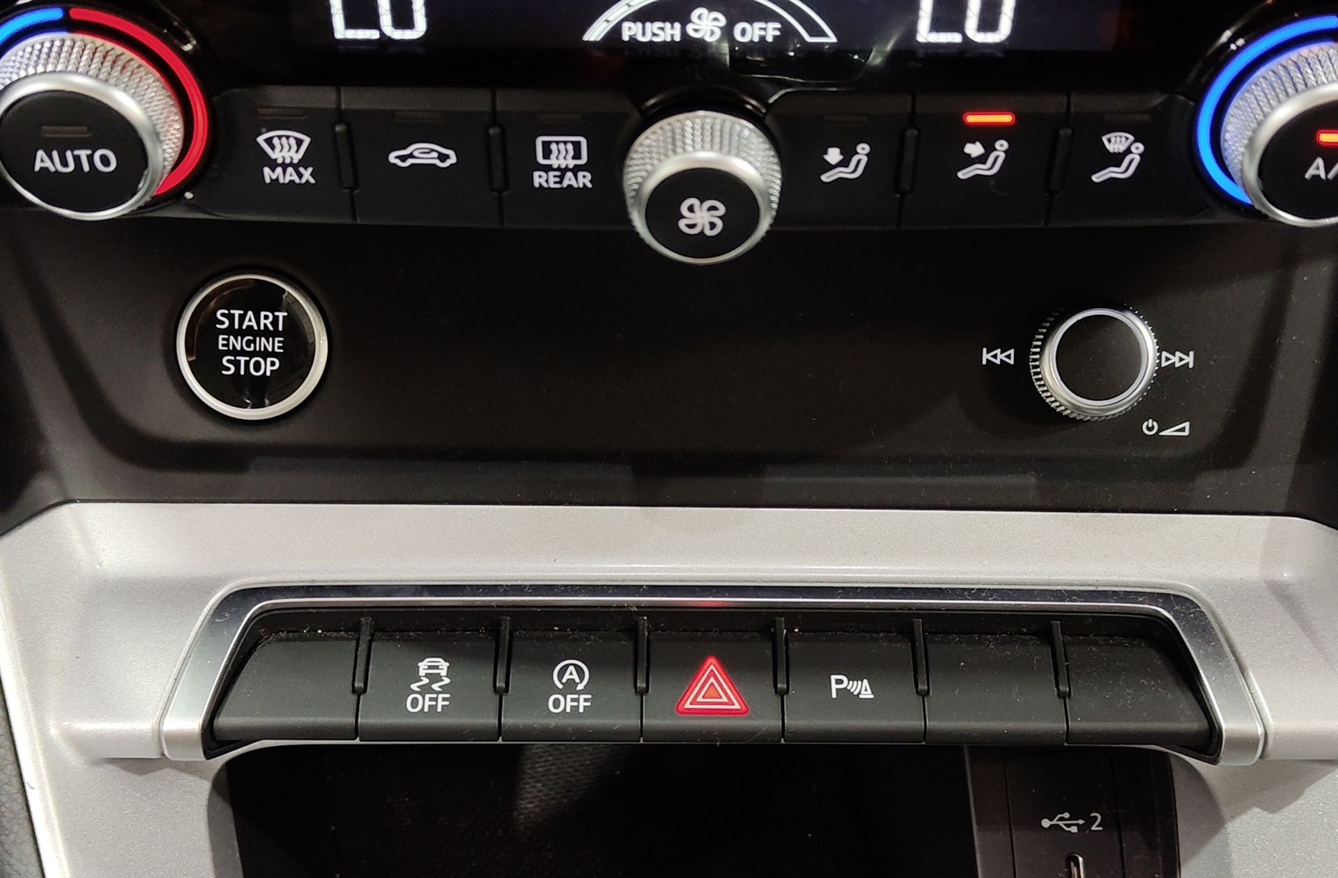 Audi Q3 Advanced 35 TFSI S tronic - foto 30