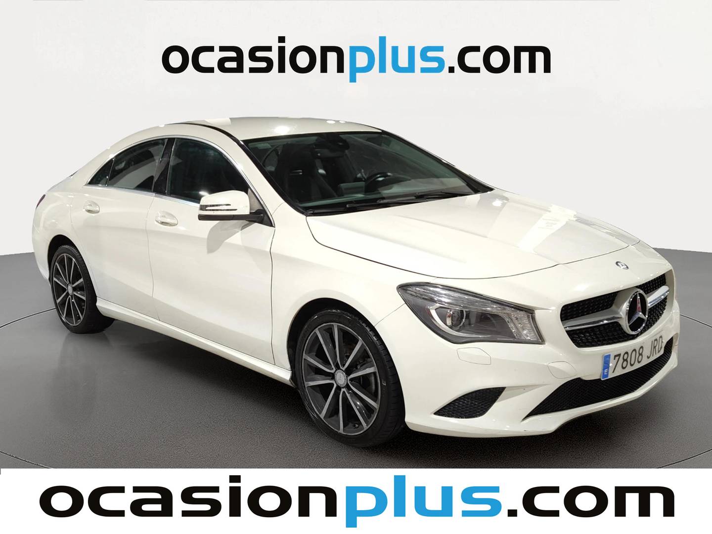Foto delantera Mercedes CLA Mercedes CLA 200 d (136 CV) derecha