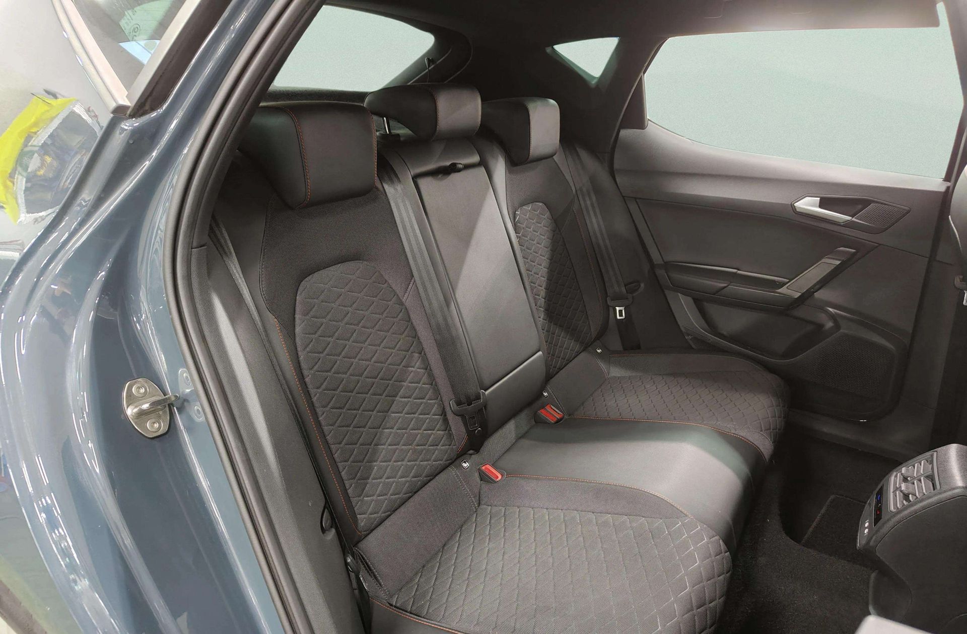 SEAT León 1.5 TSI FR 25 Aniversario - foto 19