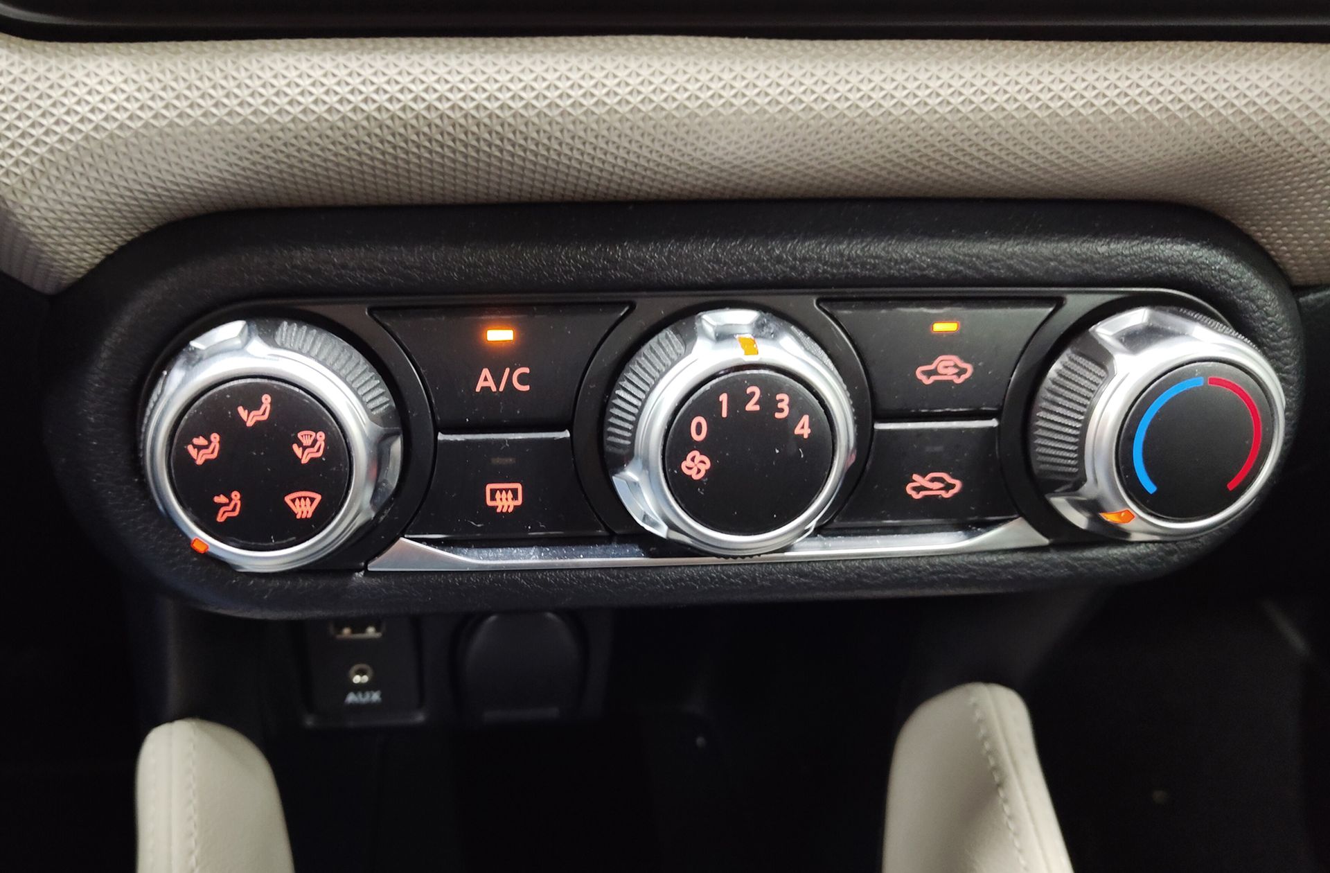 Nissan Micra 1.5 dCi Bose Limited Edition - foto 28