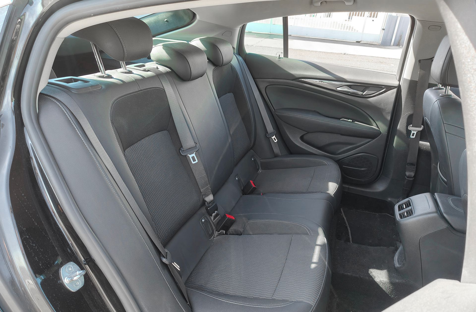 Opel Insignia GS 1.5 Turbo XFT Innovation - foto 18