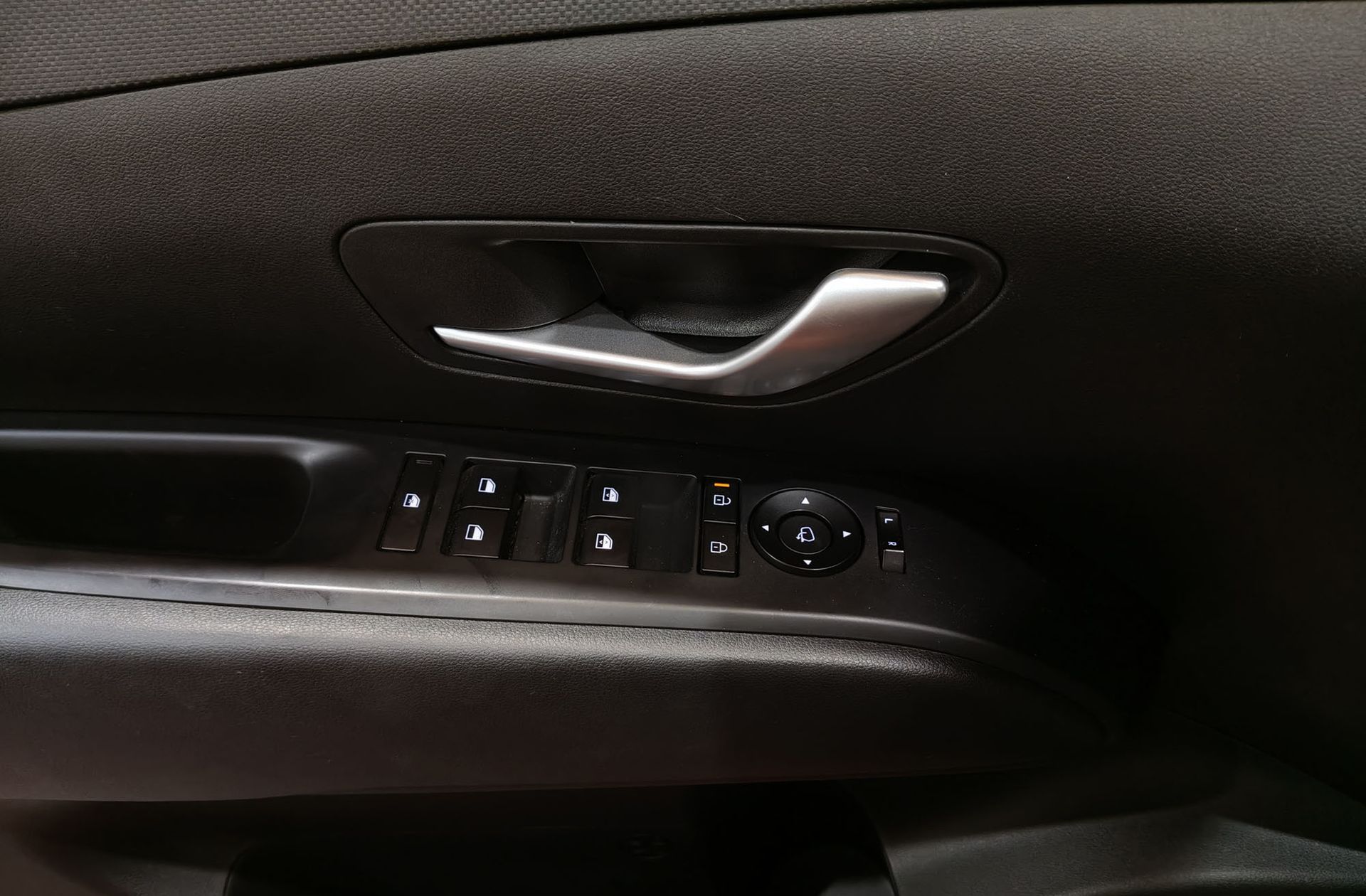 Hyundai Tucson 1.6T HEV Klass - foto 31