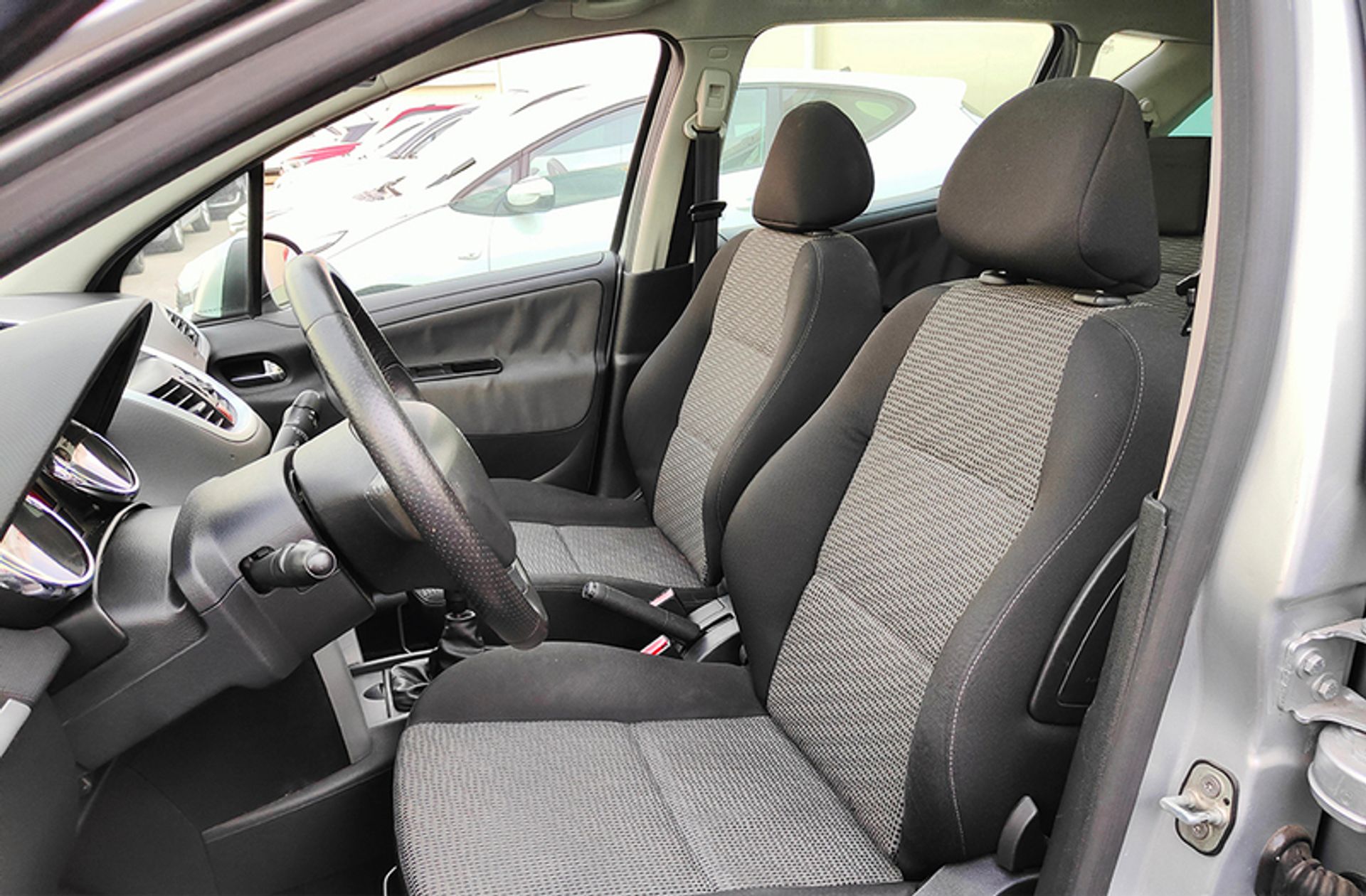 Peugeot 207 SW 1.4 VTi 16v Sport - foto 9