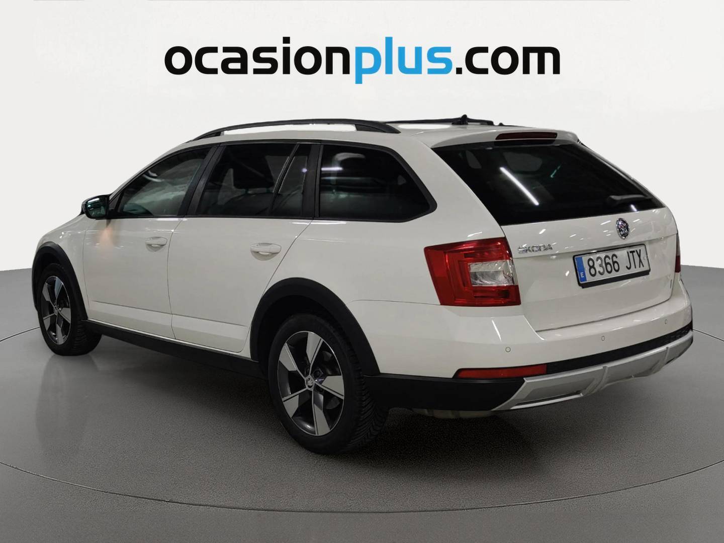 Foto trasera Skoda Scout Skoda Scout 2.0 TDI CR DSG 4x4 (184 CV) izquierda