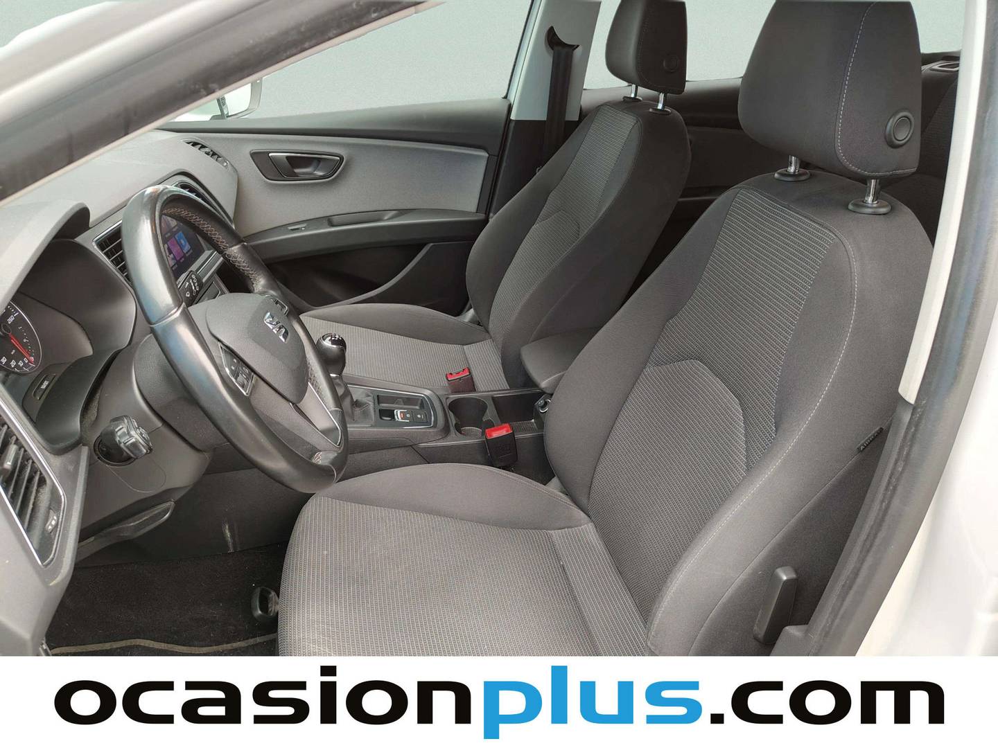 Foto asientos delanteros Seat León Seat León ST 1.6 TDI S&S Style (115 CV)