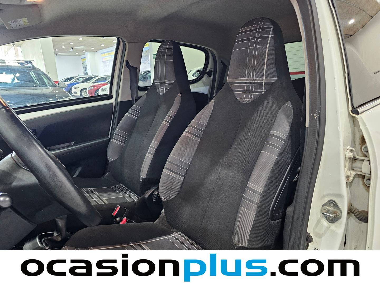 Foto Peugeot 108 Peugeot 108 1.2 PureTech Allure  (82 CV)