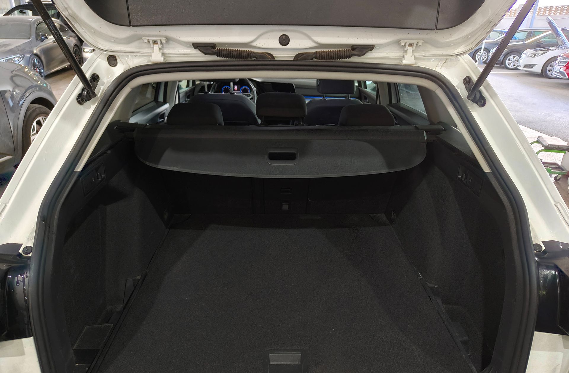 Volkswagen Golf Variant Variant Life 1.5 eTSI DSG - foto 15