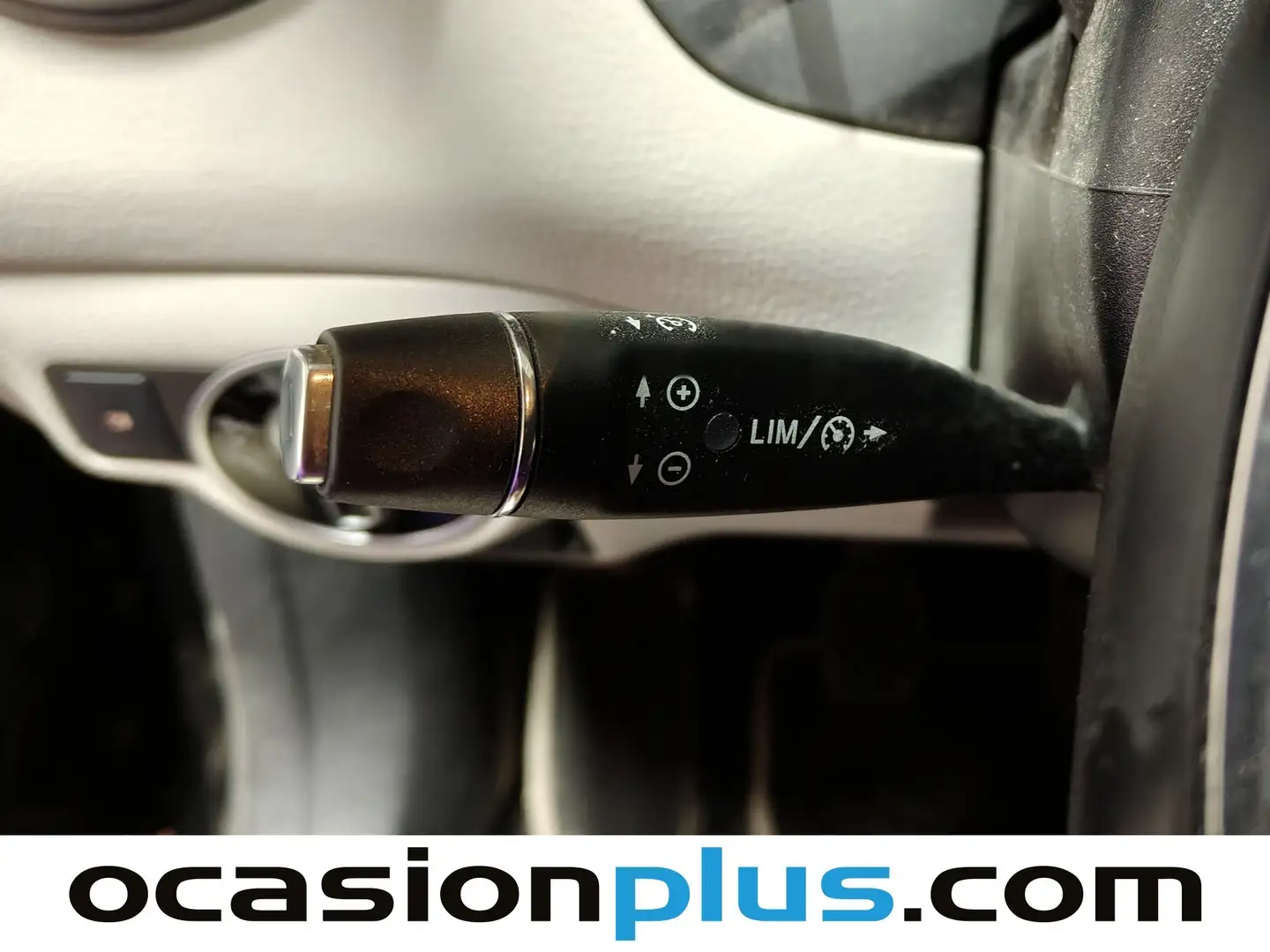 Foto Mercedes GLA Mercedes-Benz GLA 200 d Urban (136 CV) Pack AMG