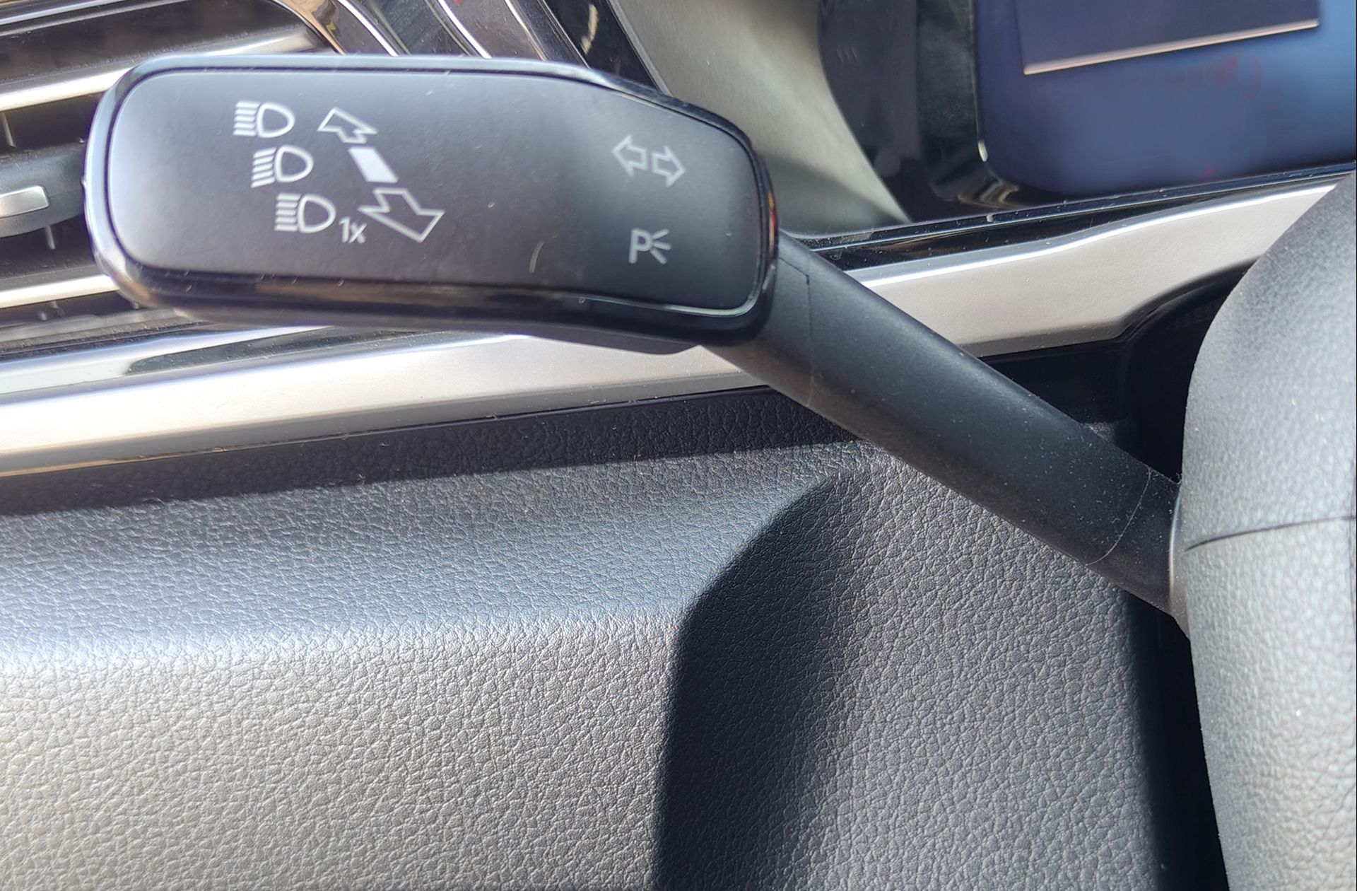 Ford Grand Tourneo Connect 2.0 EcoBlue Titanium - foto 27