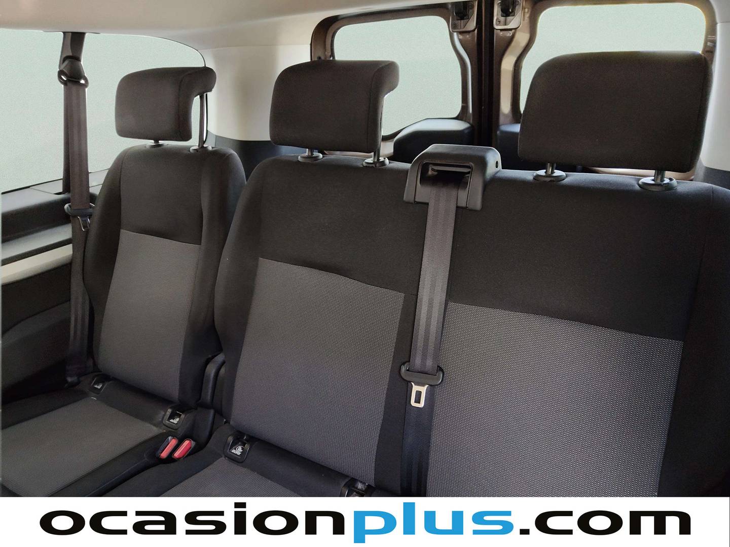 Foto asientos delanteros Toyota Proace Verso Toyota Proace Verso 1.5D VX Shuttle L1 (120 CV)