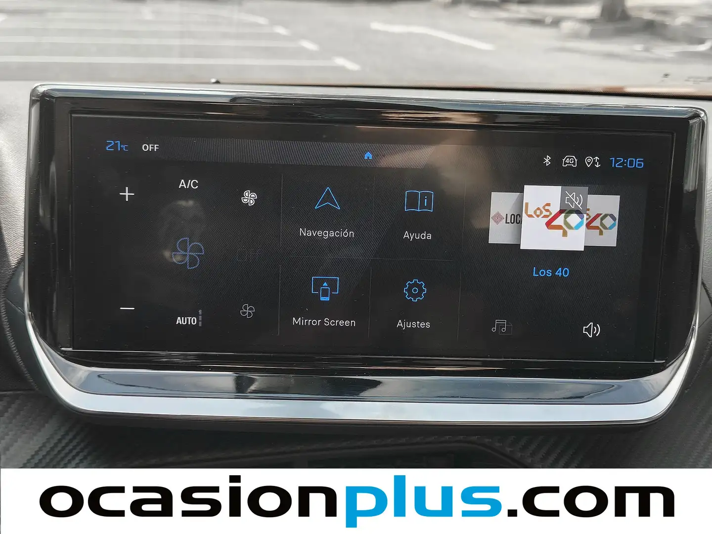 Foto Peugeot 2008 Peugeot 2008 Allure Hybrid eDCS6 (136 CV)