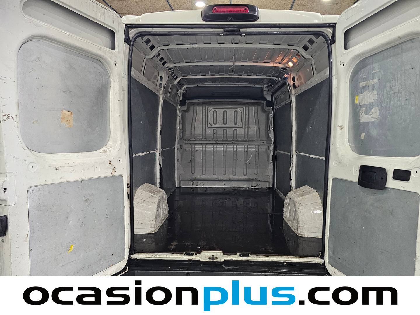 Foto asientos traseros Citroën Jumper Citroën Jumper Furgon BlueHDi 130 35 L2H2 (130 CV)