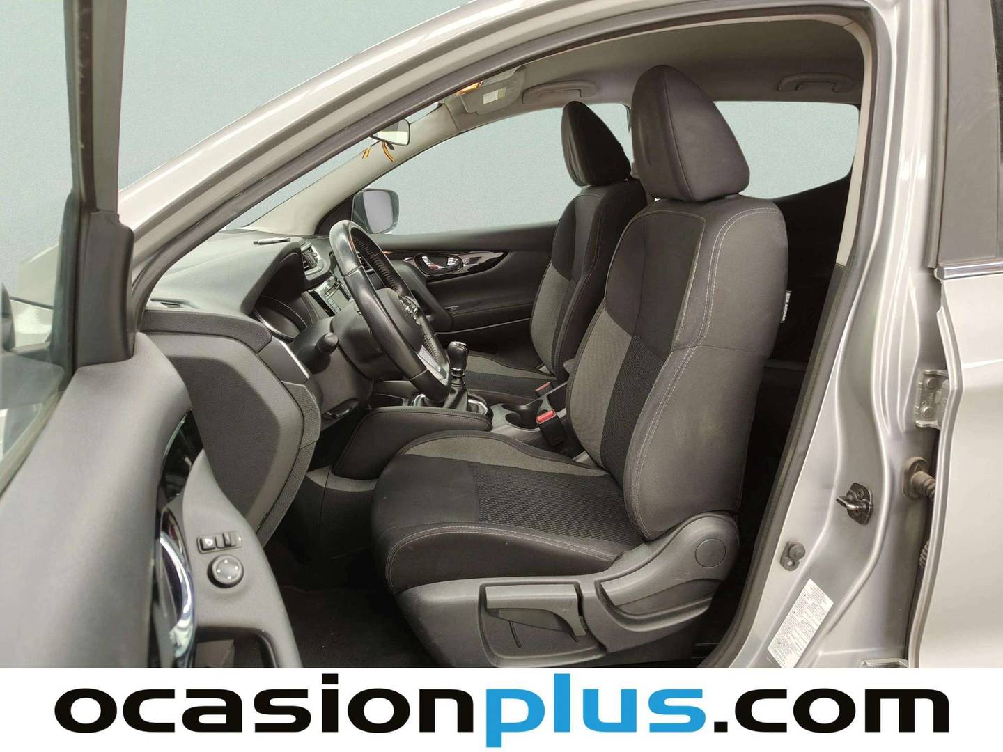 Foto asientos delanteros Nissan QASHQAI Nissan Qashqai DIG-T 115 N-Connecta 4x2 (115 CV)