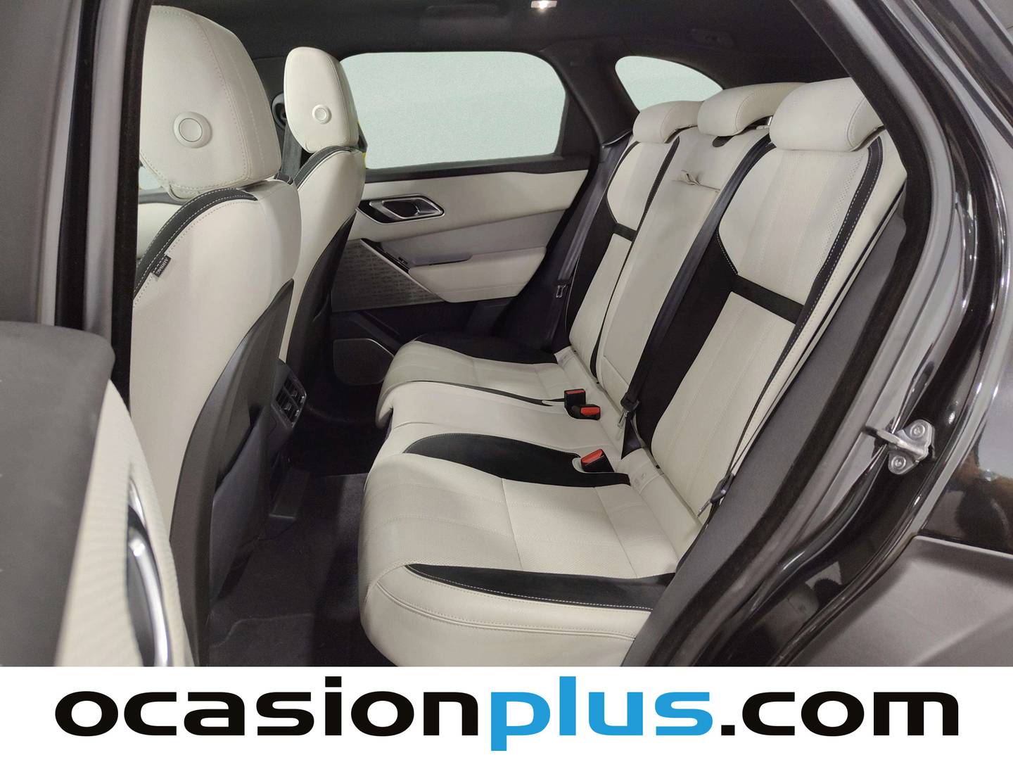 Foto asientos traseros Land Rover Range Rover Velar Land Rover Range Rover Velar P250 R-Dynamic 4WD Auto (250 CV)
