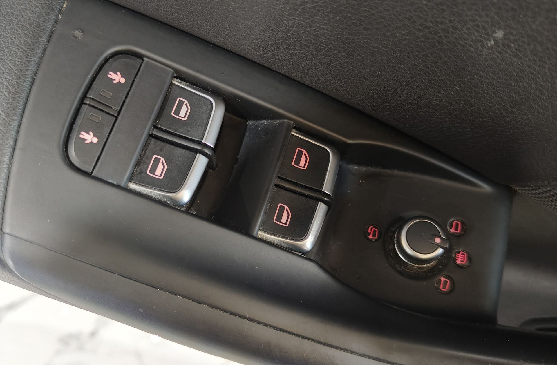 Audi Q3 design edition 1.4 TFSI - foto 31