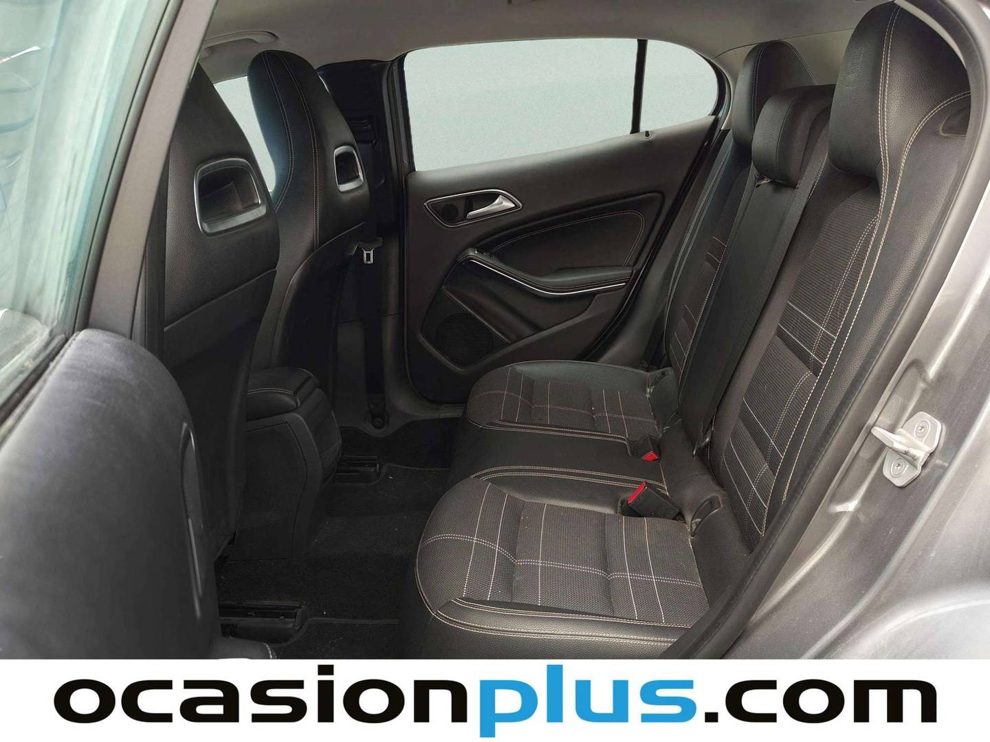 Foto asientos traseros Mercedes GLA Mercedes GLA GLA 200 d Urban (136 CV)