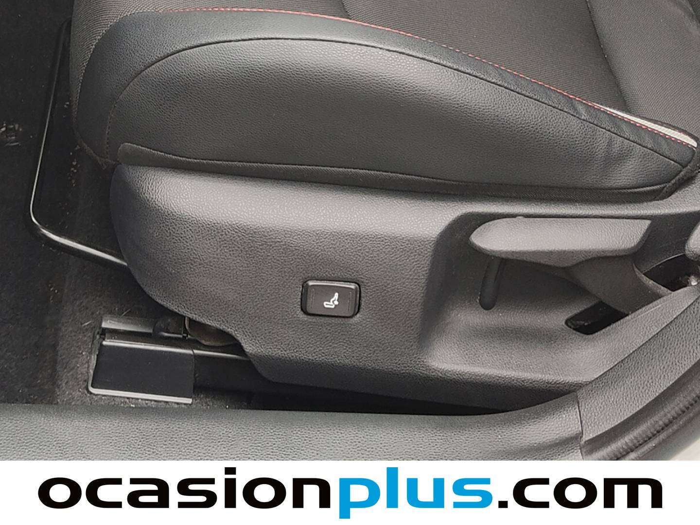 Accesorios del Toyota Corolla Toyota Corolla 180H GR-SPORT E-CVT (180 CV)