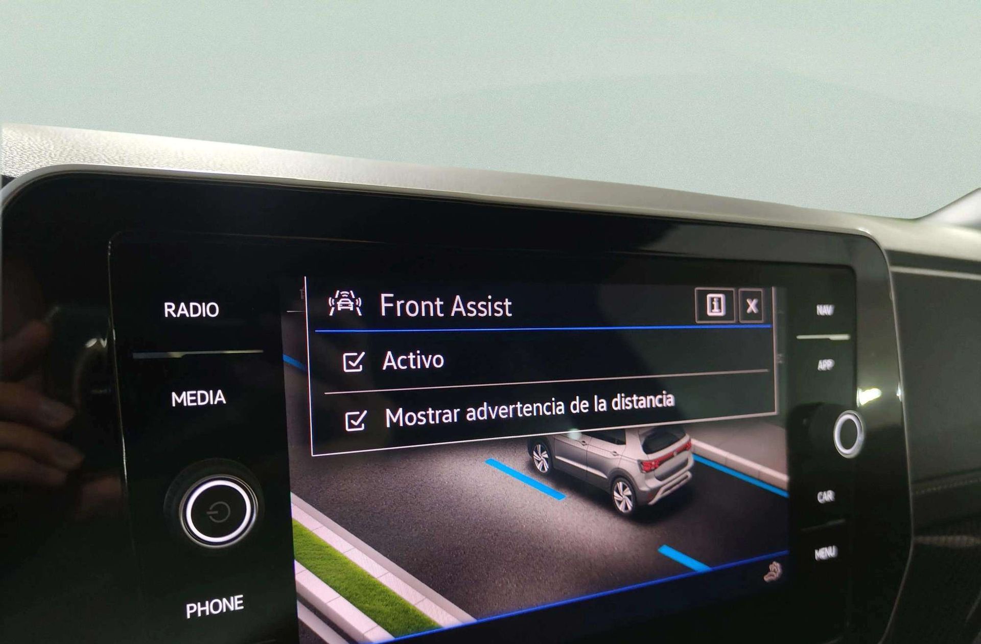 Volkswagen T-Cross R-Line 1.0 TSI DSG - foto 16