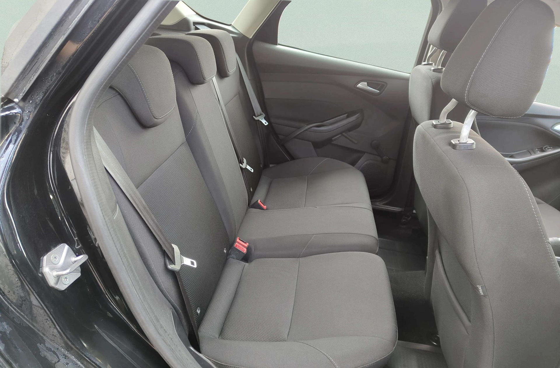 Ford Focus 1.0 EcoBoost Trend+ - foto 16