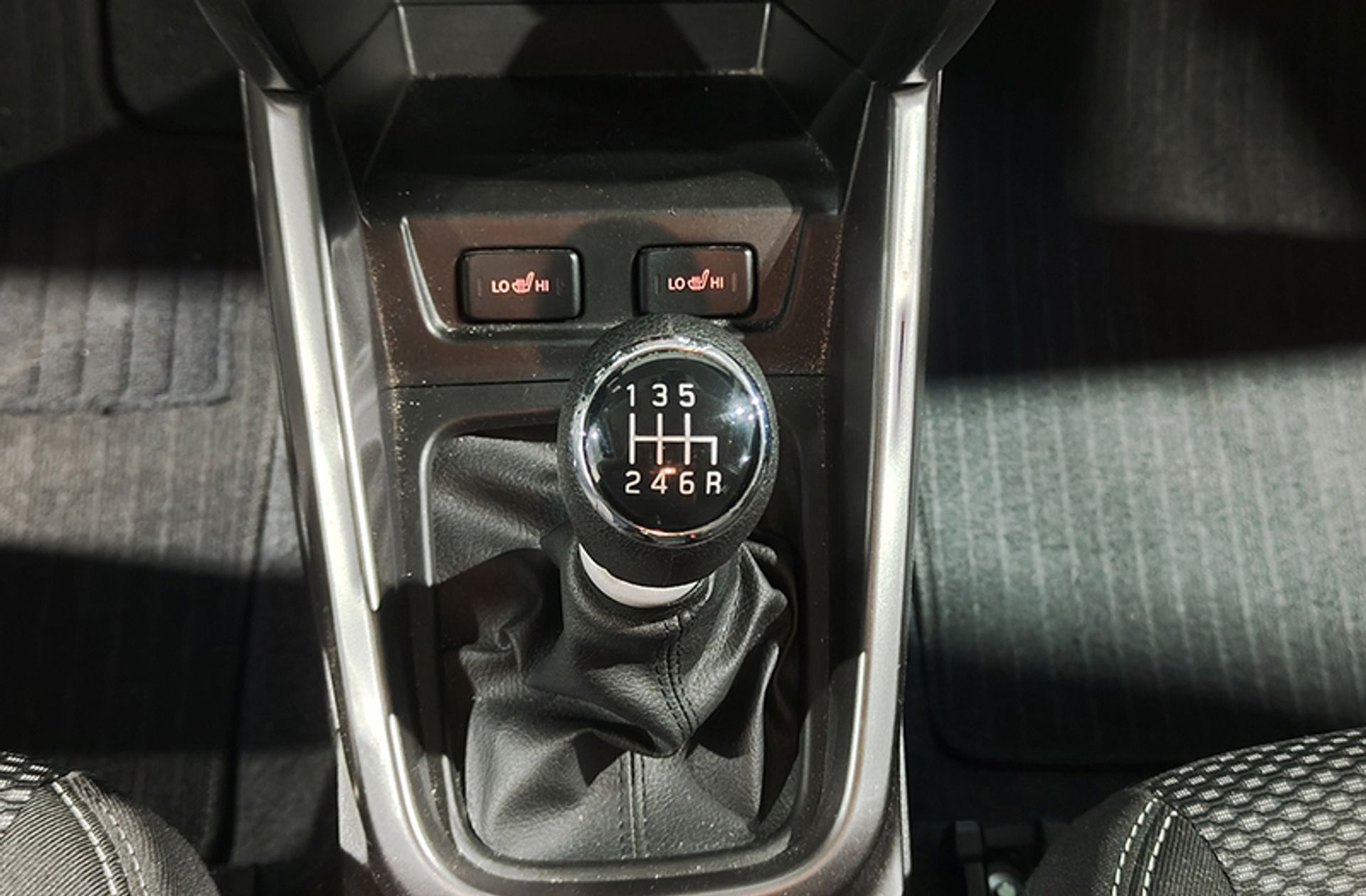 Suzuki Vitara 1.4 Turbo Mild Hybrid GLE - foto 5
