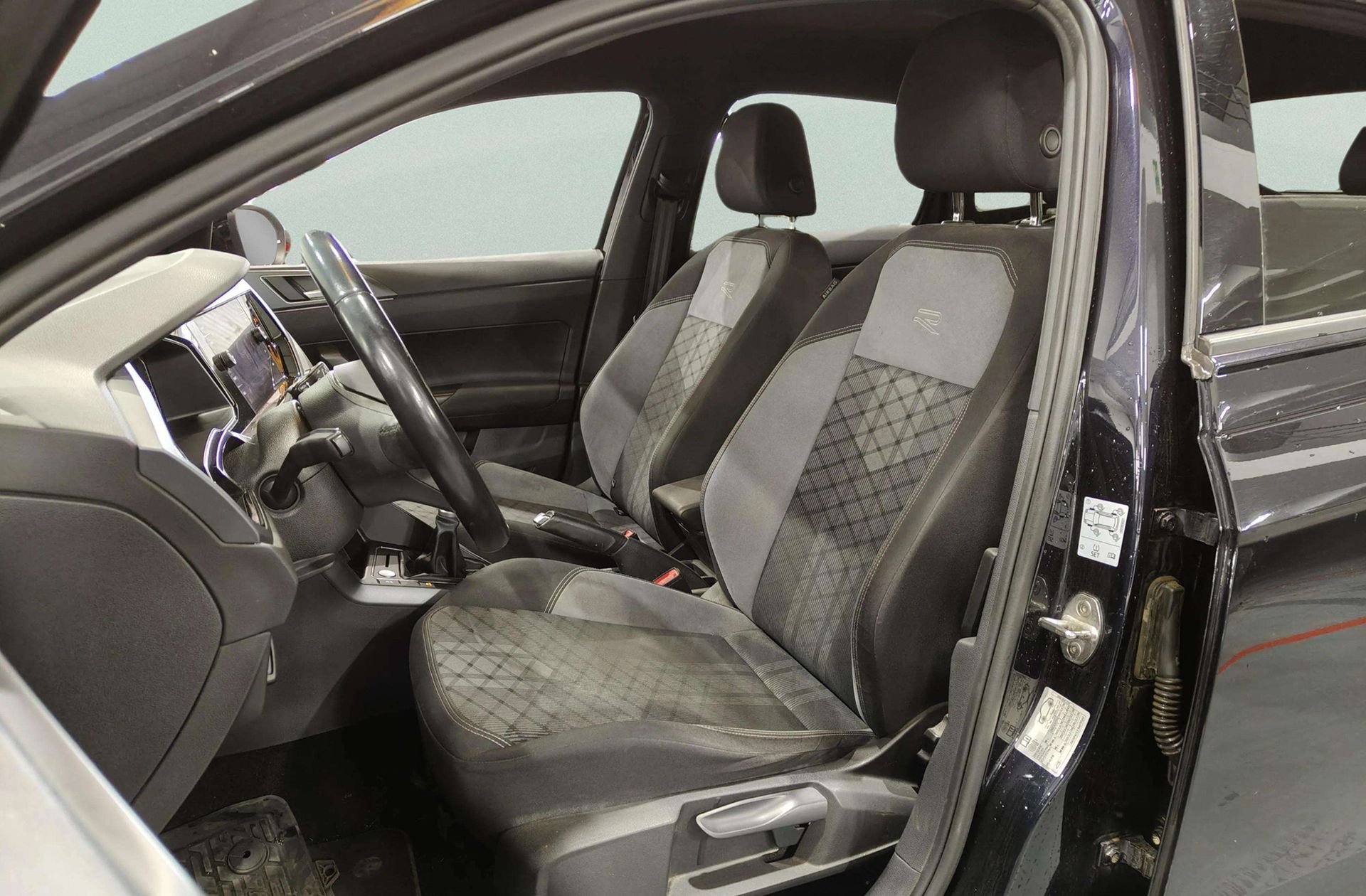 Volkswagen Taigo R-Line 1.0 TSI - foto 11