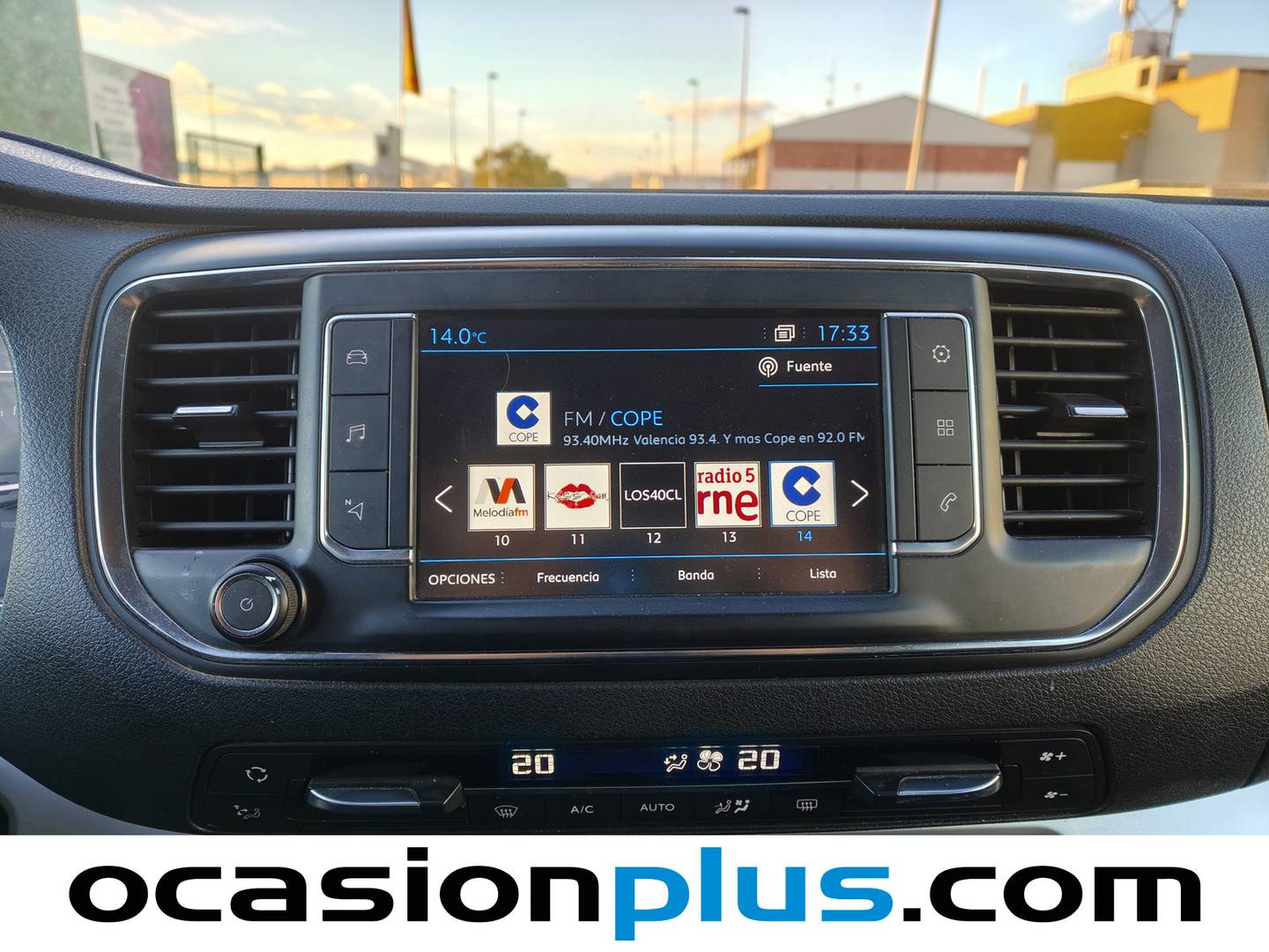 Foto Peugeot Traveller Peugeot Traveller 2.0 BlueHDi Business Standard (150 CV) 9 PLAZAS