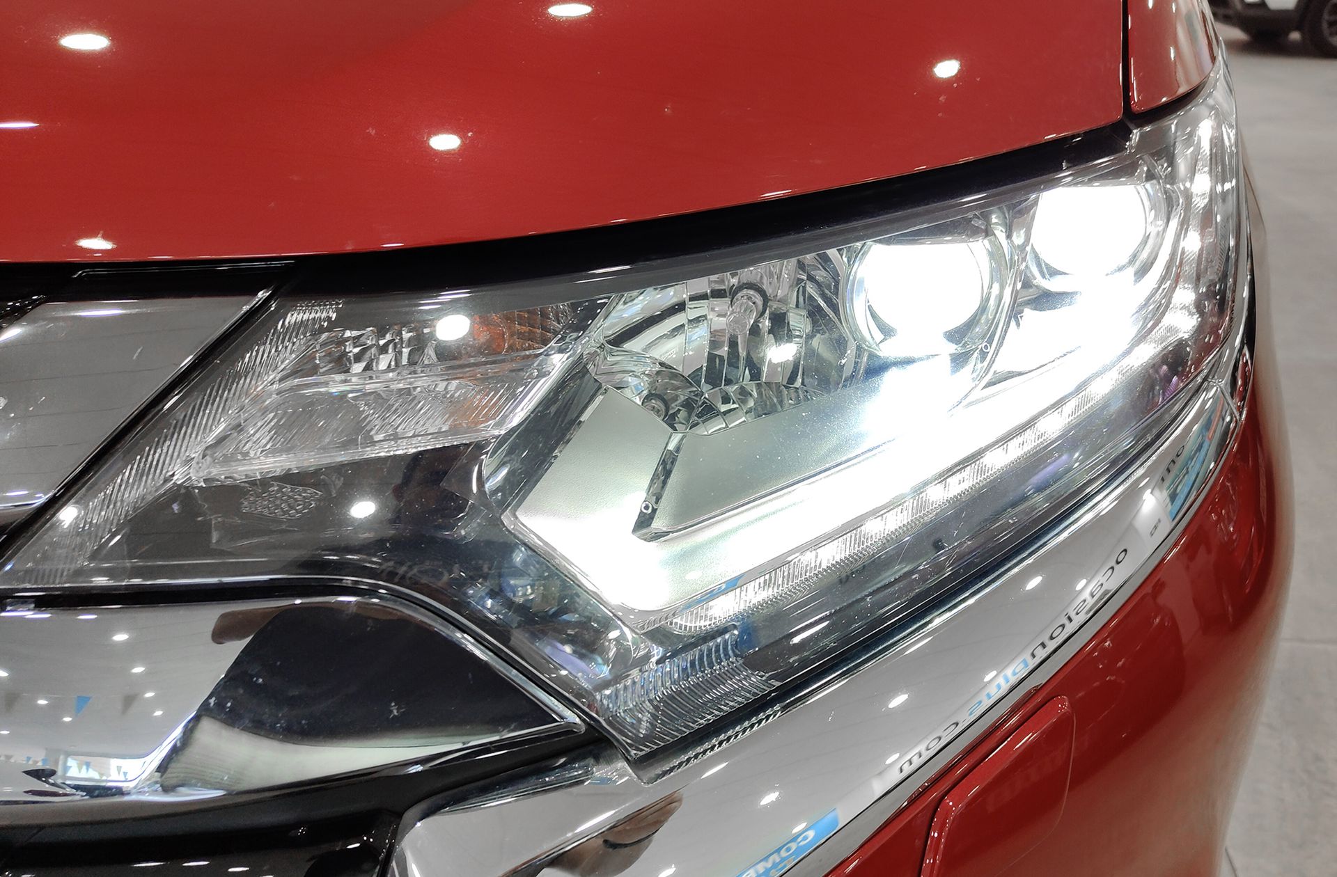 Mitsubishi Outlander 2.0 PHEV Kaiteki 4WD - foto 15