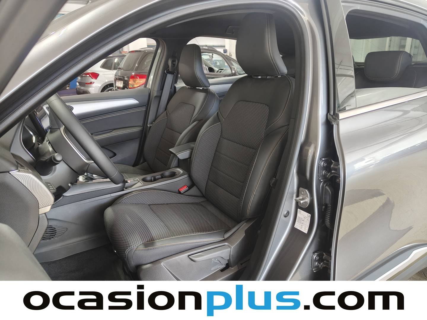 Foto asientos delanteros Renault Arkana Renault Arkana Techno E-Tech full hybrid (145 CV)