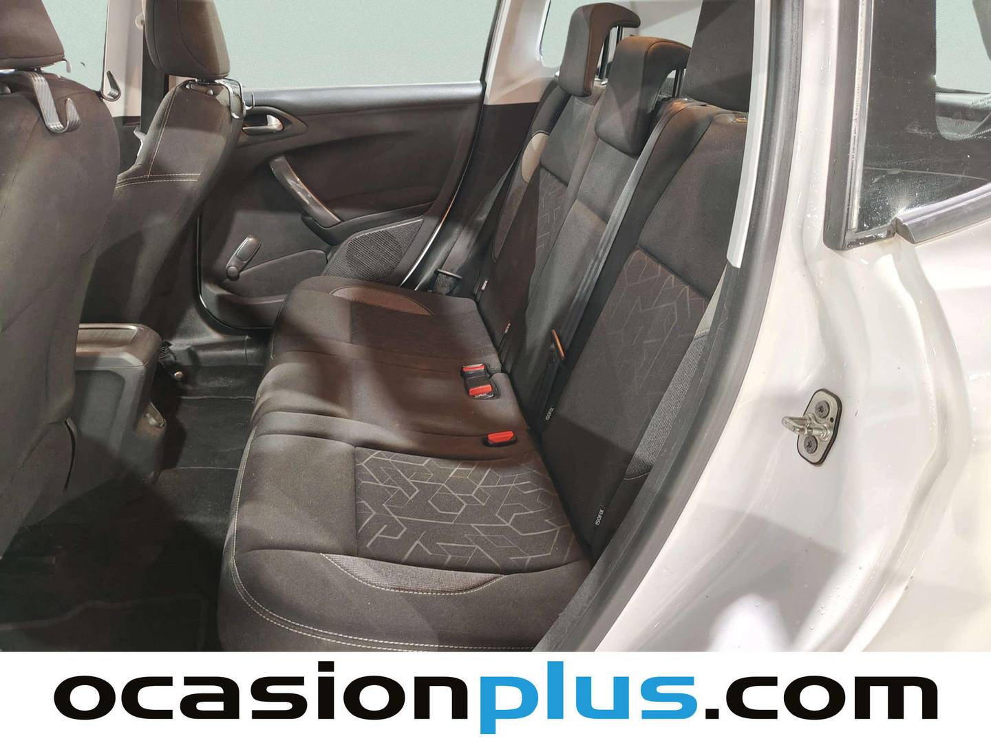 Foto asientos traseros Peugeot 2008 Peugeot 2008 PureTech 110 S&S Active (110 CV)