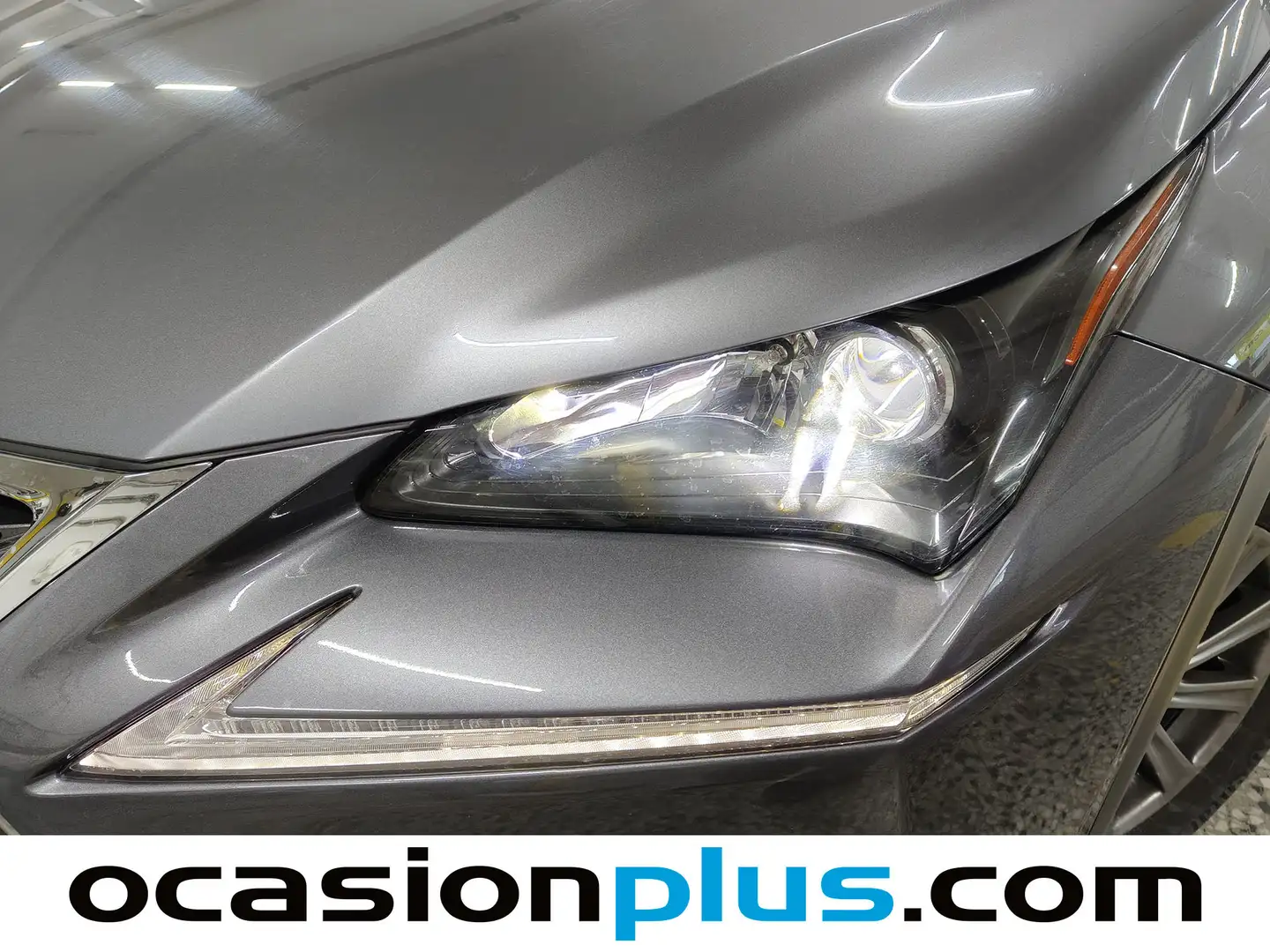 Foto Lexus NX Lexus NX 300h Corporate 2WD (197 CV)