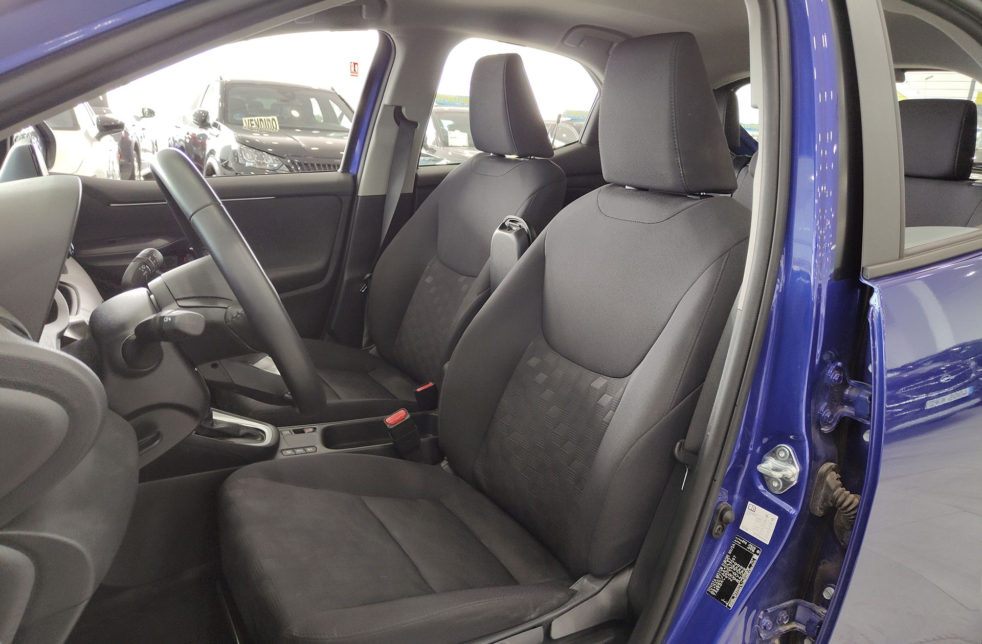 Toyota Yaris 120H Active Plus - foto 10