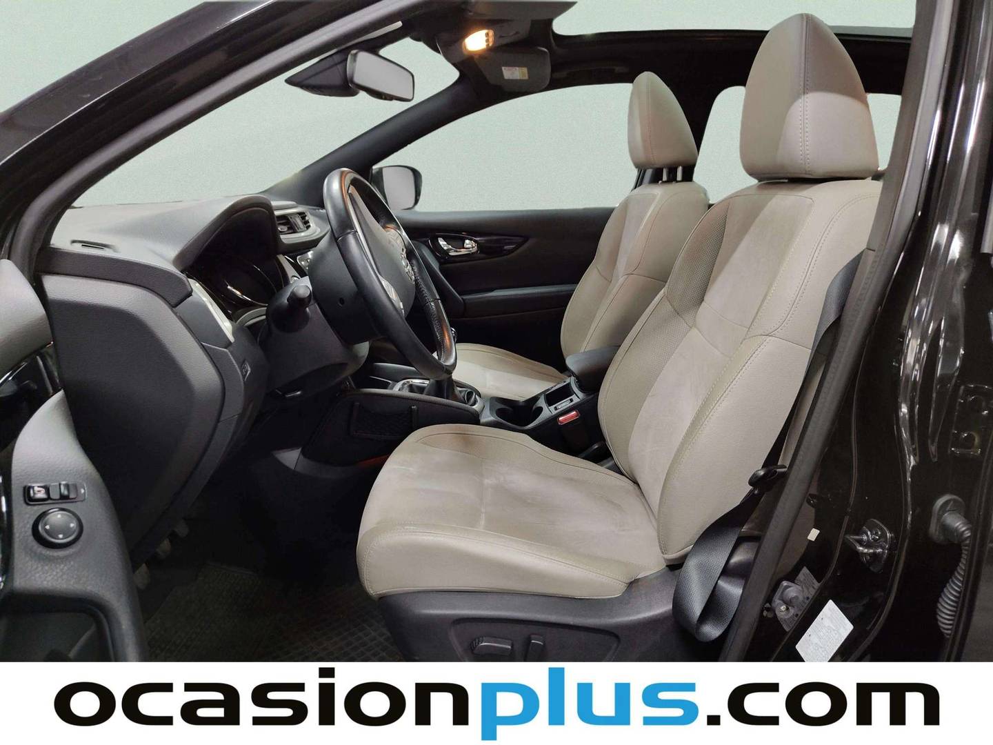 Foto asientos delanteros Nissan QASHQAI Nissan Qashqai dCi 130 Tekna 4x2 (130 CV)
