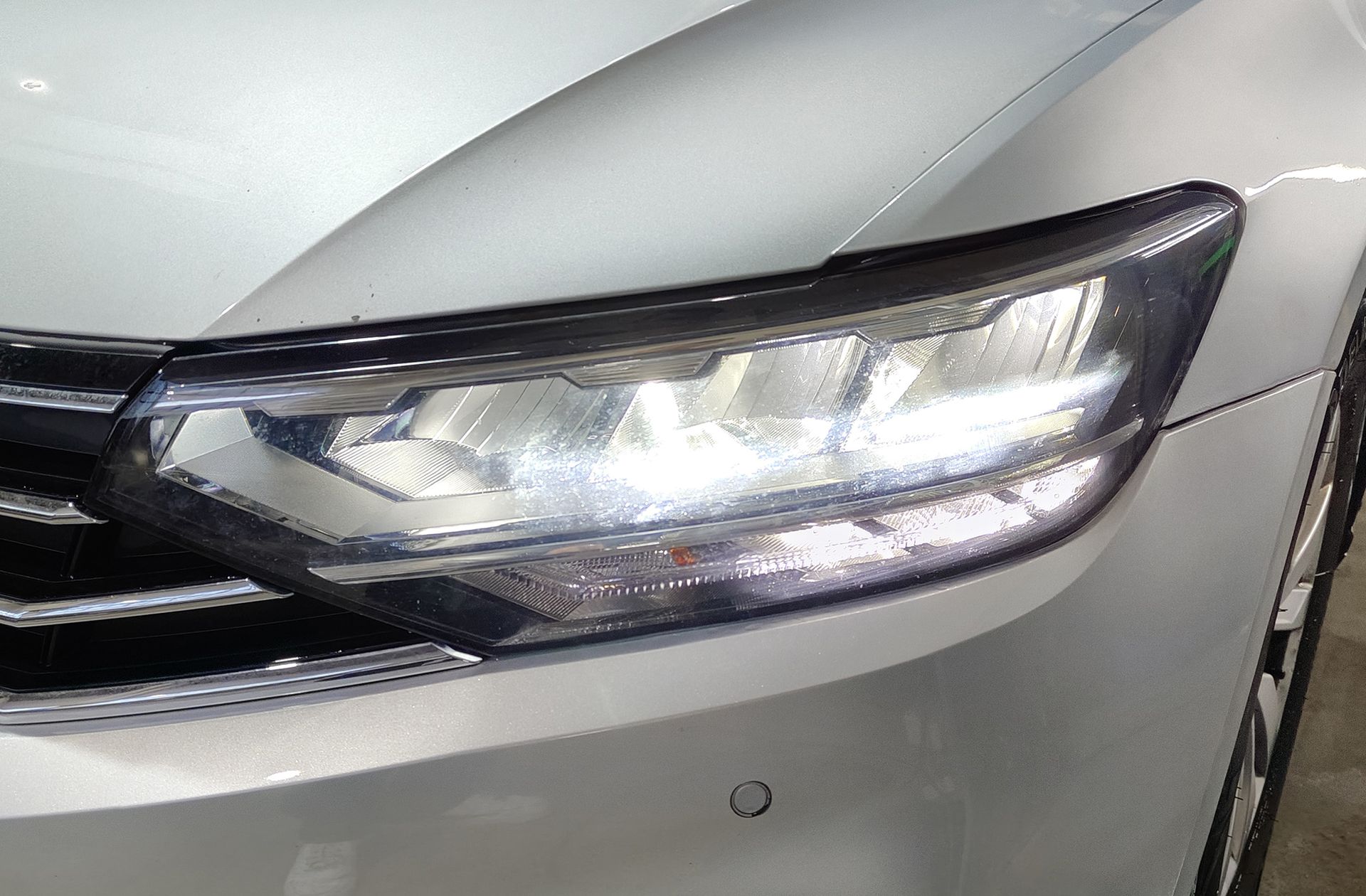 Volkswagen Passat Business 2.0 TDI DSG - foto 14